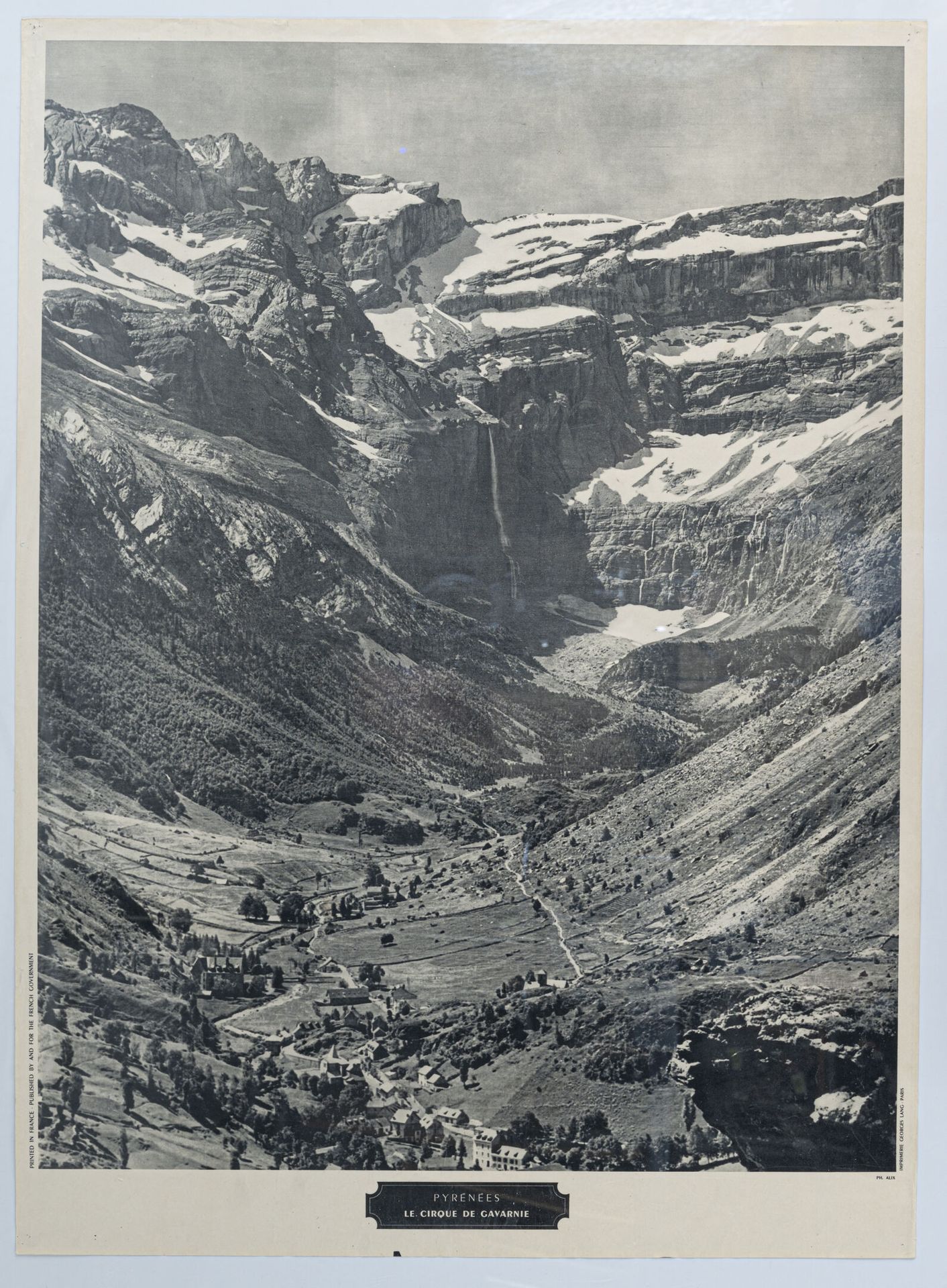 Null Pyrénées. Le Cirque de Gavarnie
Affiche offset noir et blanc. (Vers 1950).
&hellip;