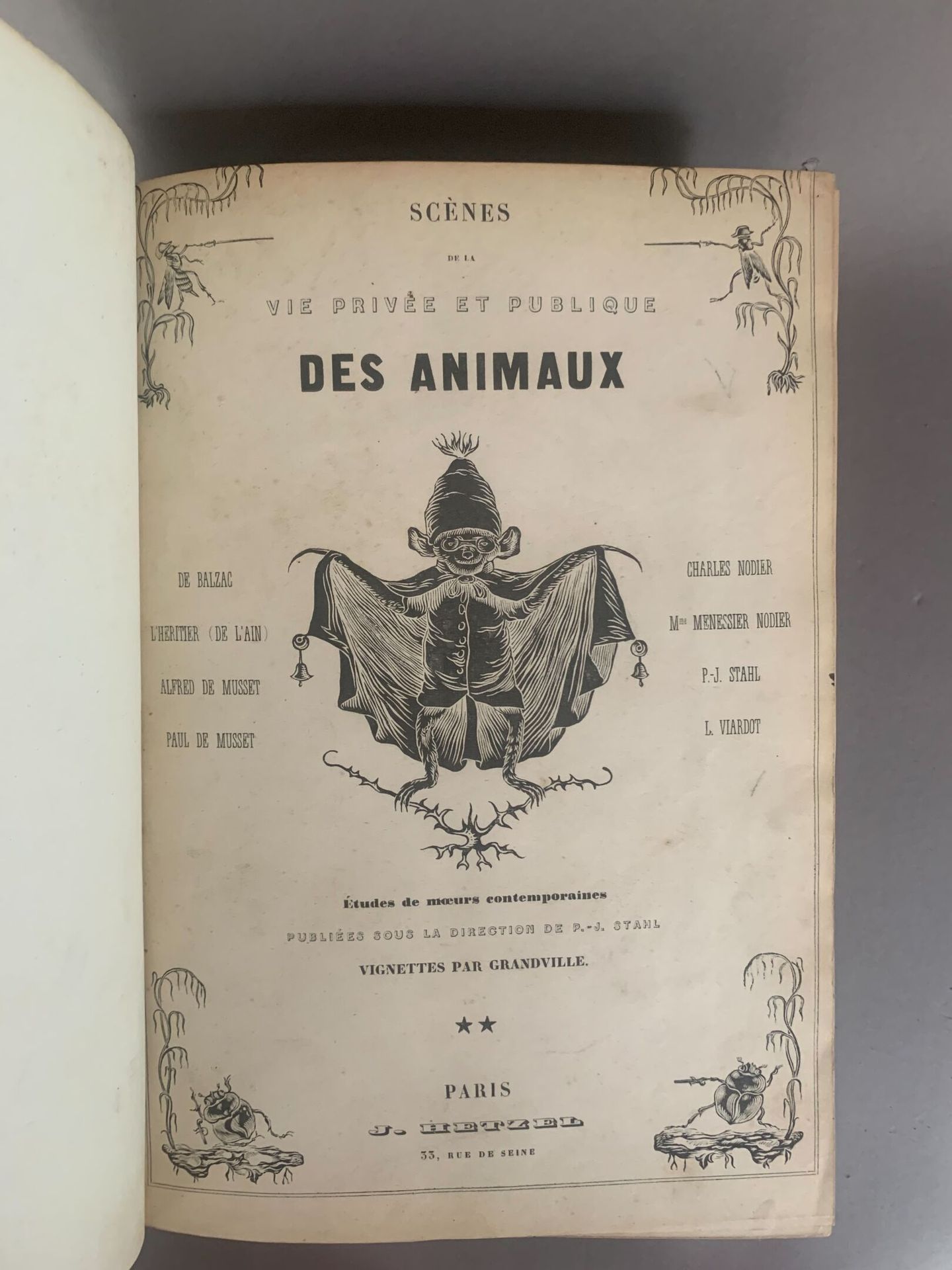 Null 让-雅克（GRANDVILLE）。动物的私人和公共生活的场景。巴黎。Marescq et Cie.1852年，1卷。31,5 x 22 cm。



&hellip;