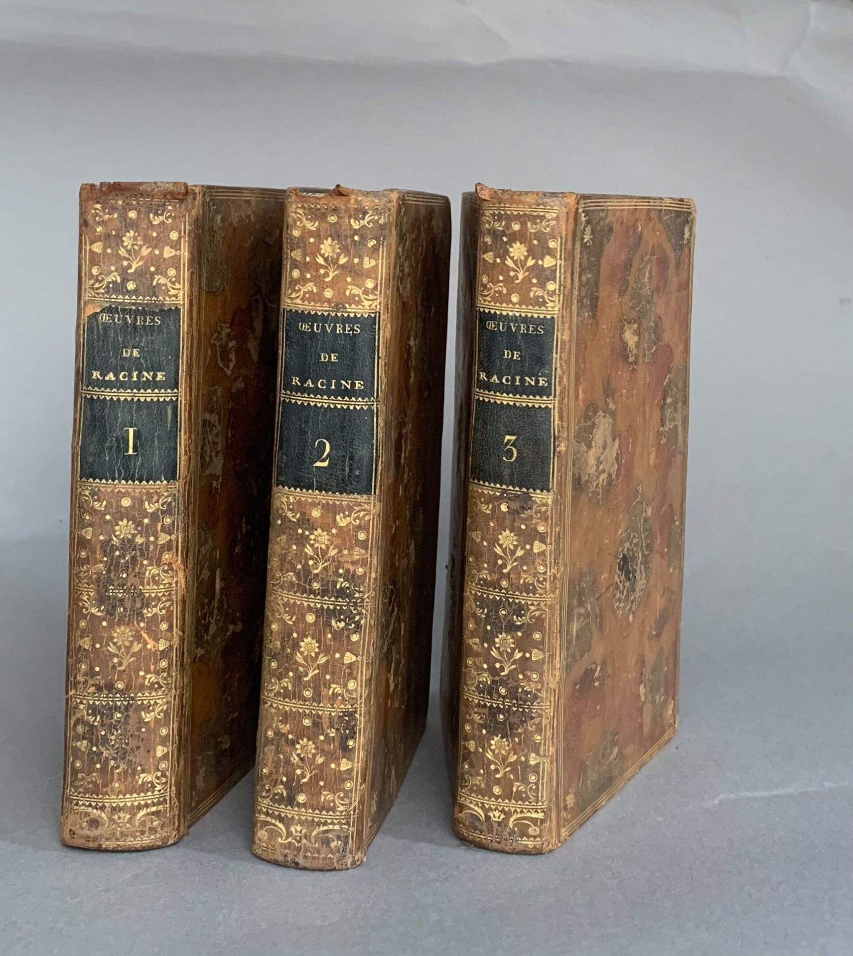 RACINE Jean. OEuvres. Paris. Didot. 1784. 3 volumes in-8. 
En l'état. 
[3] 
 
Pr&hellip;