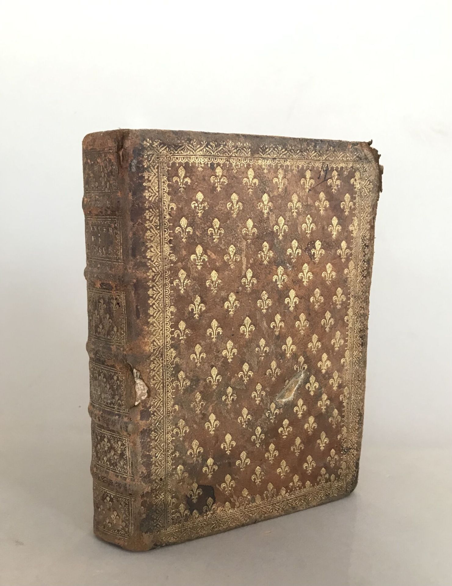 Null [BINDING] MERCIER Nicolas. De conscribendo epigrammate. Paris. De La Caille&hellip;