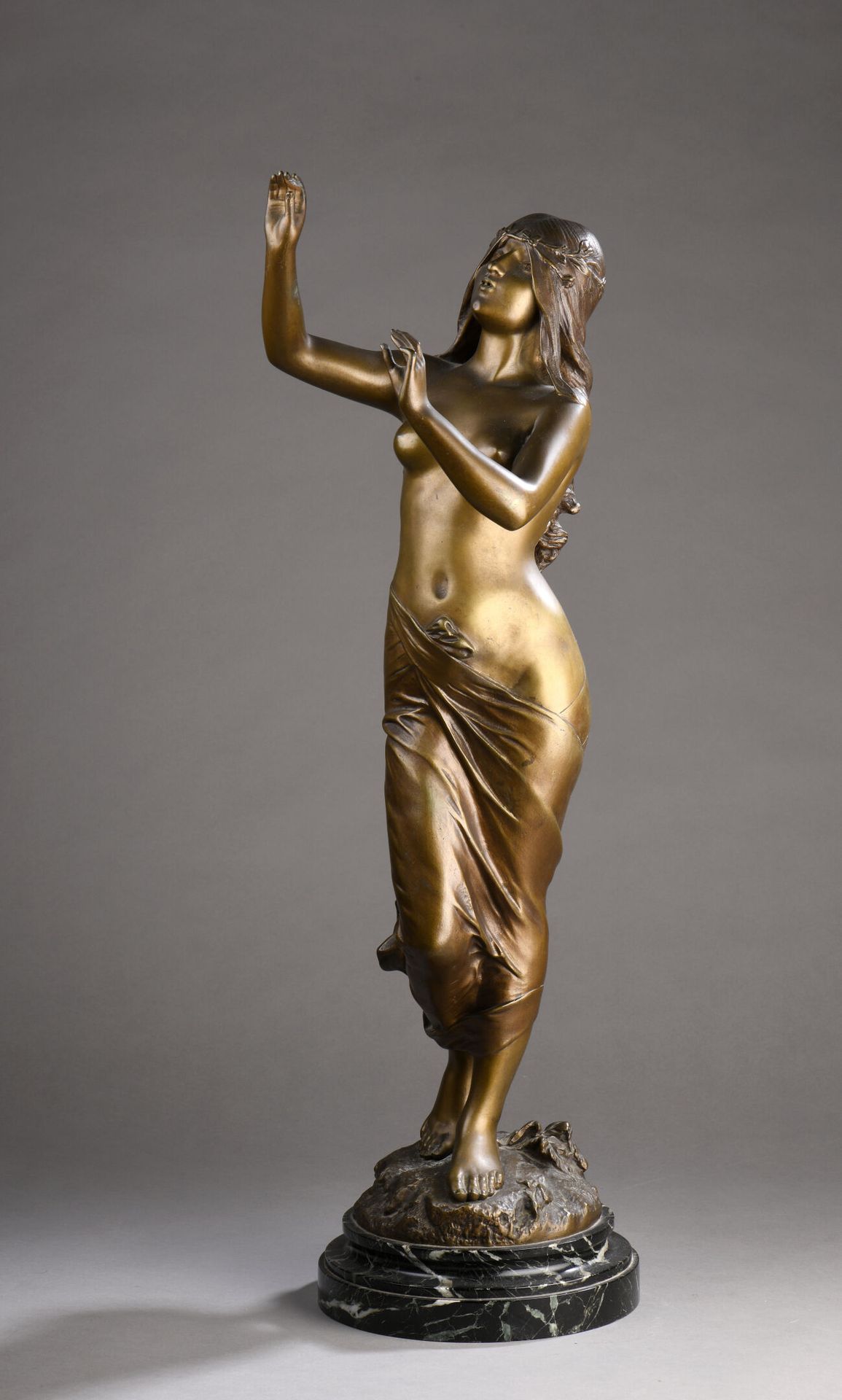 Null Édouard DROUOT (1859-1945)
"La muse des bois"
Bronze à patine médaille
Sign&hellip;