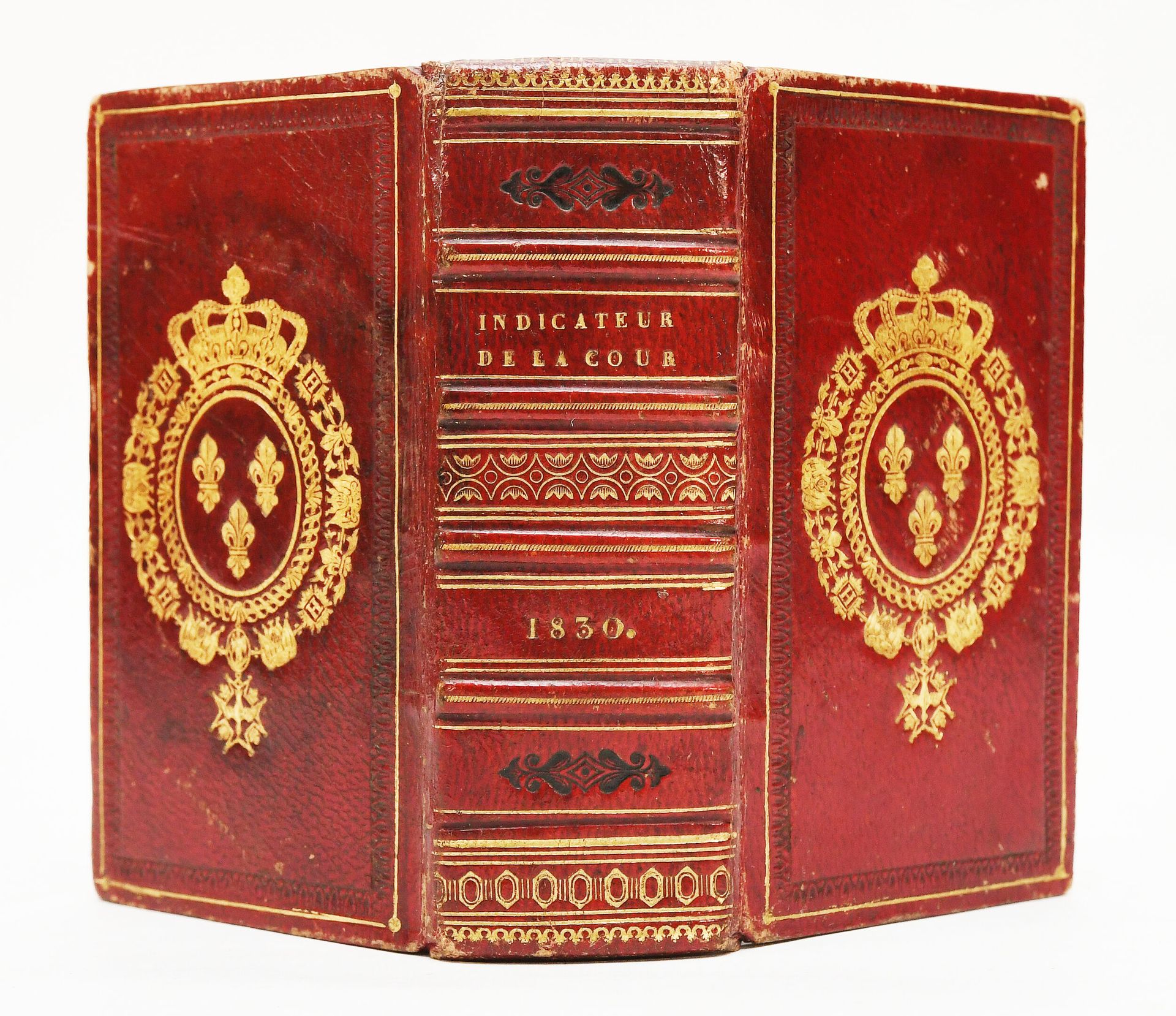 Null [ALMANACH].法国法院的指标，首都和各省。 
巴黎，de Moraine et Boucquin, s. D.(1830).
18开本，红色摩&hellip;