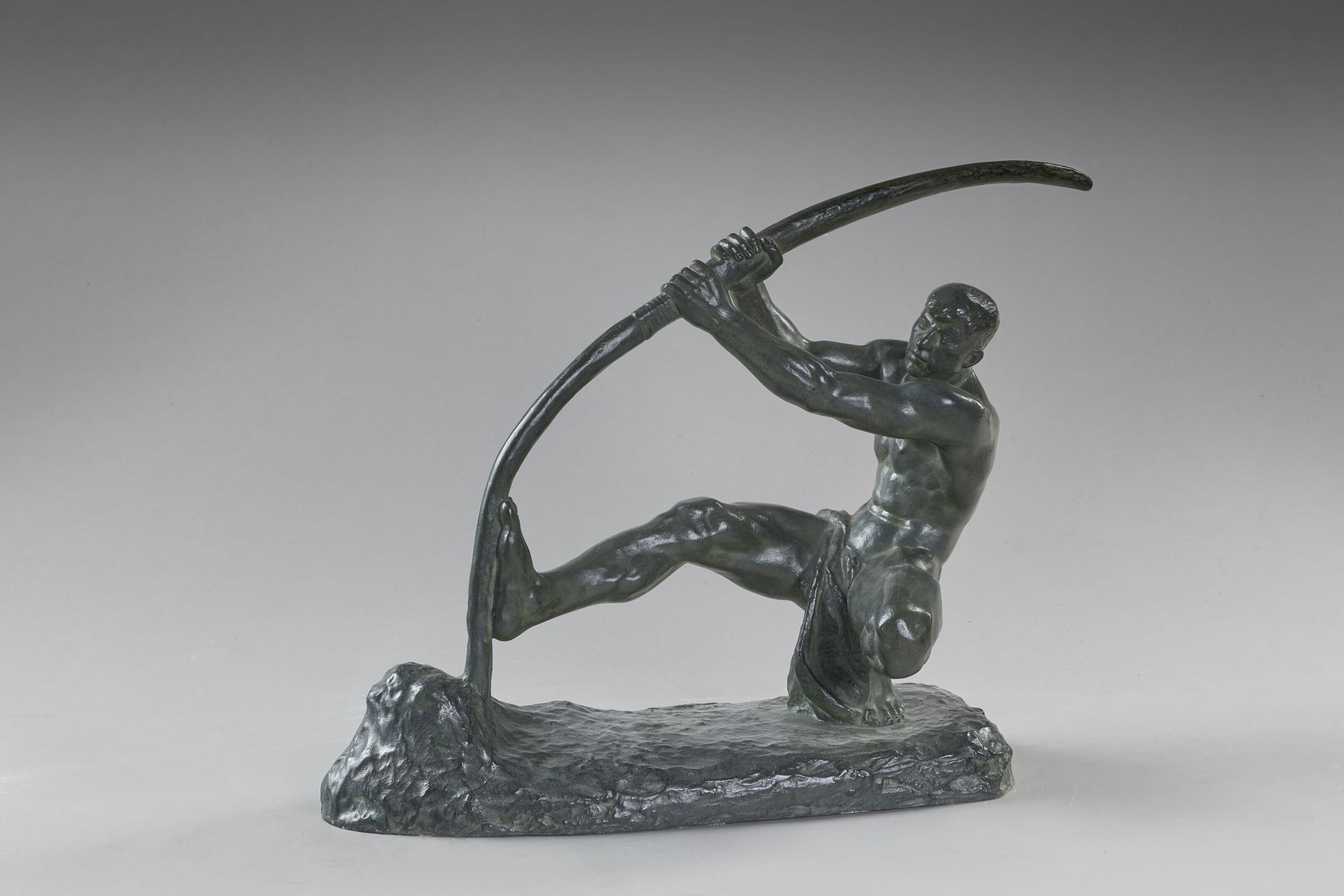 Null Fortunato GORI (1886-1925)
Arciere che tende l'arco
Prova di bronzo a patin&hellip;