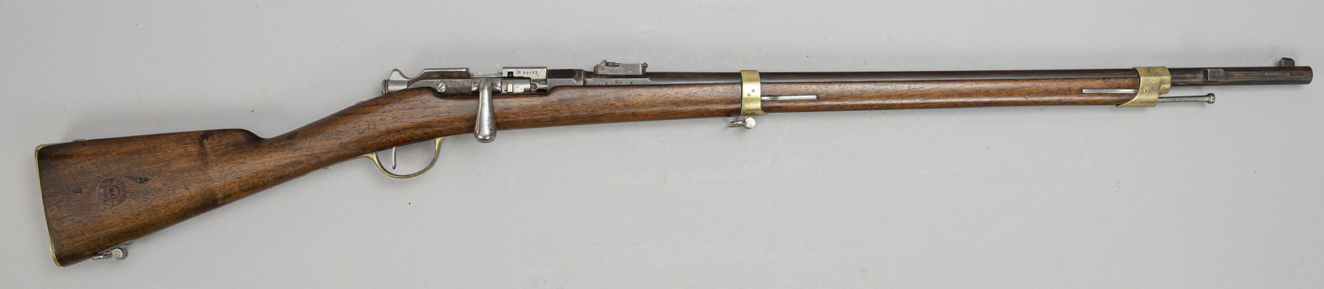 Null 法国
1874型骑兵步枪
带马卡龙的木质枪托，箱子上有图勒制造的标记，所有的黄铜饰物都打过孔，弯曲的后膛，铁棒的钉头 
116厘米