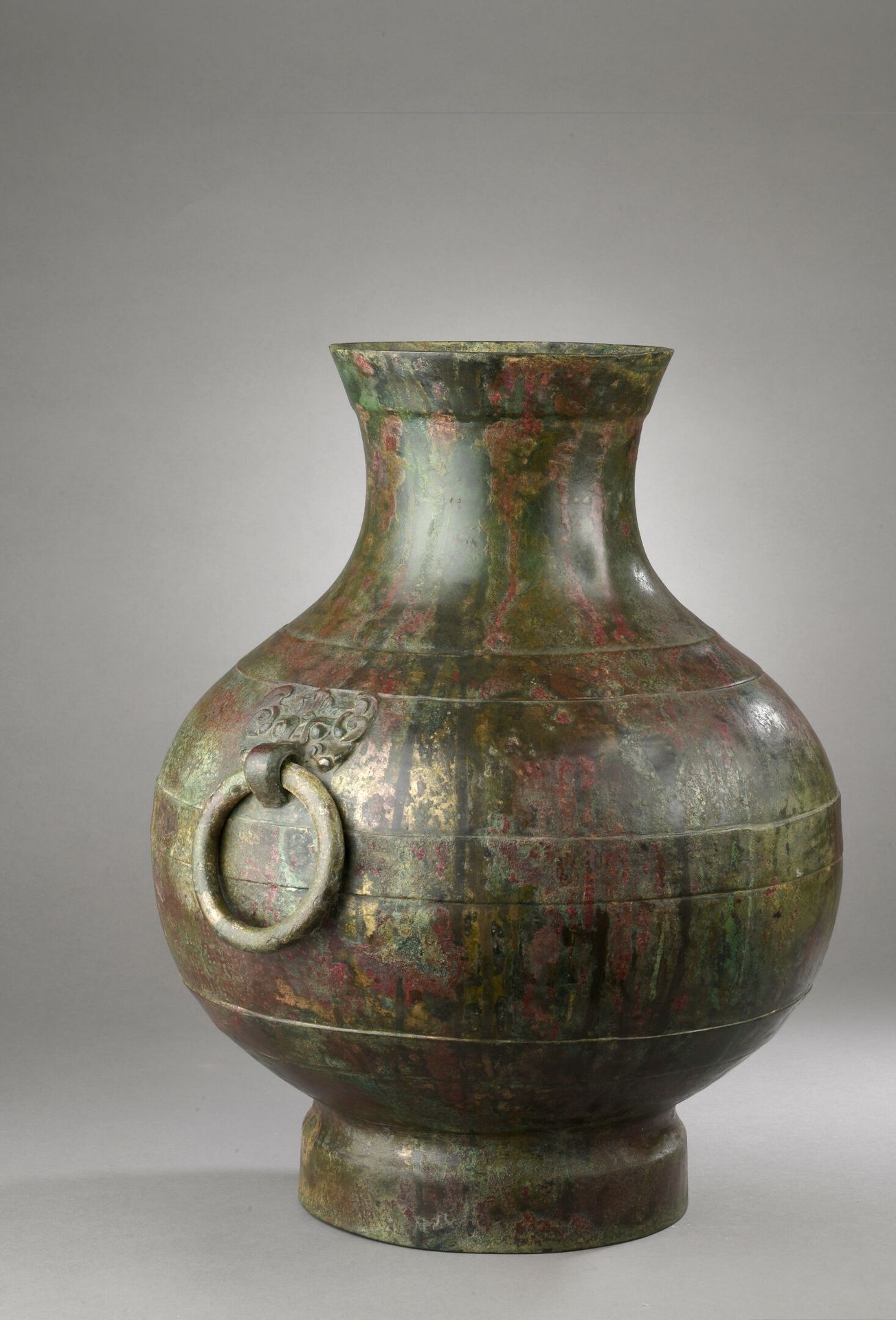 Null Large bronze ritual vase, hu, China, Western Han dynasty (206 BC - 8 AD)
Wi&hellip;