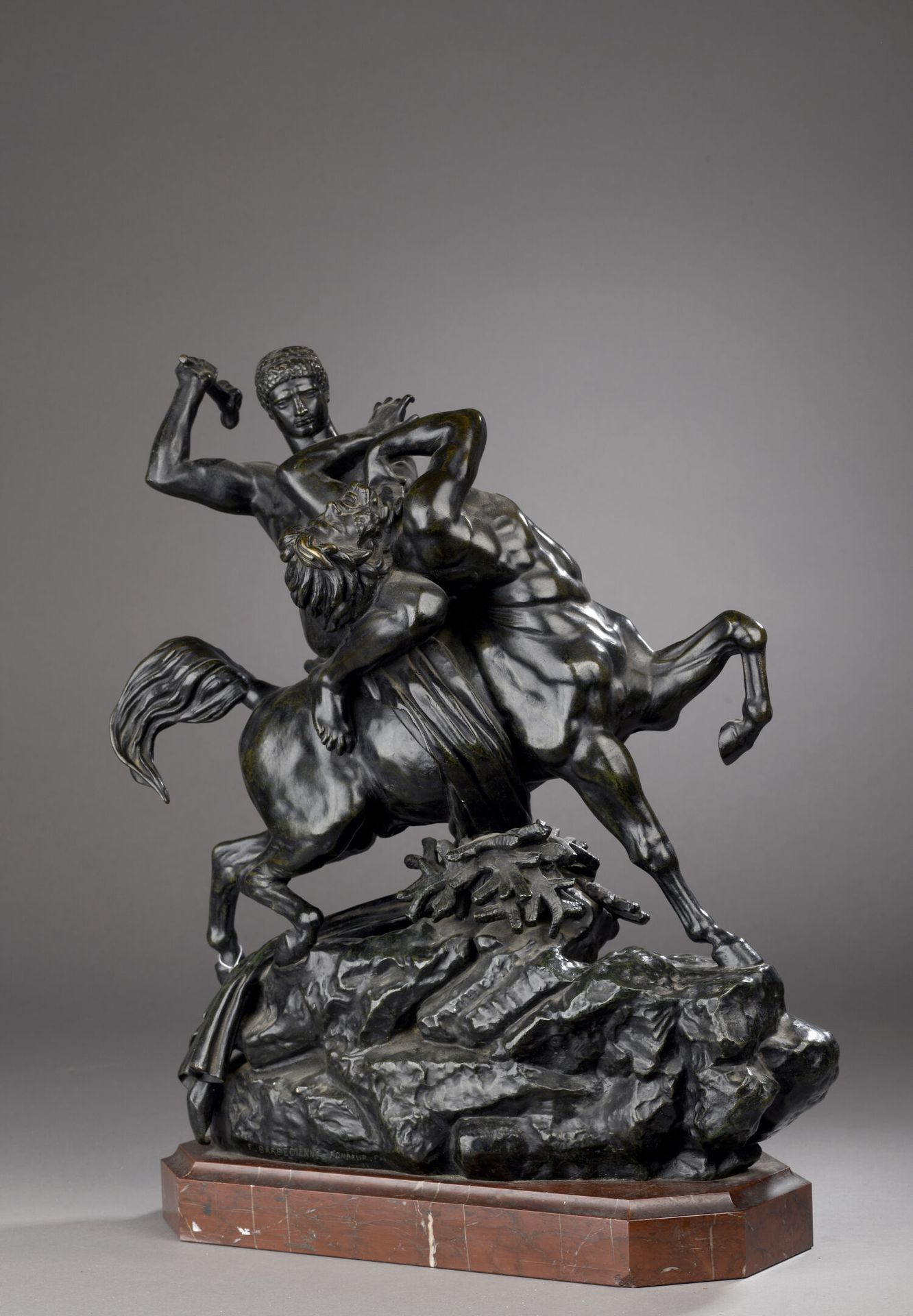 Null Antoine-Louis BARYE (1796-1875)
Theseus und der Zentaur Bienor
Bronze mit b&hellip;