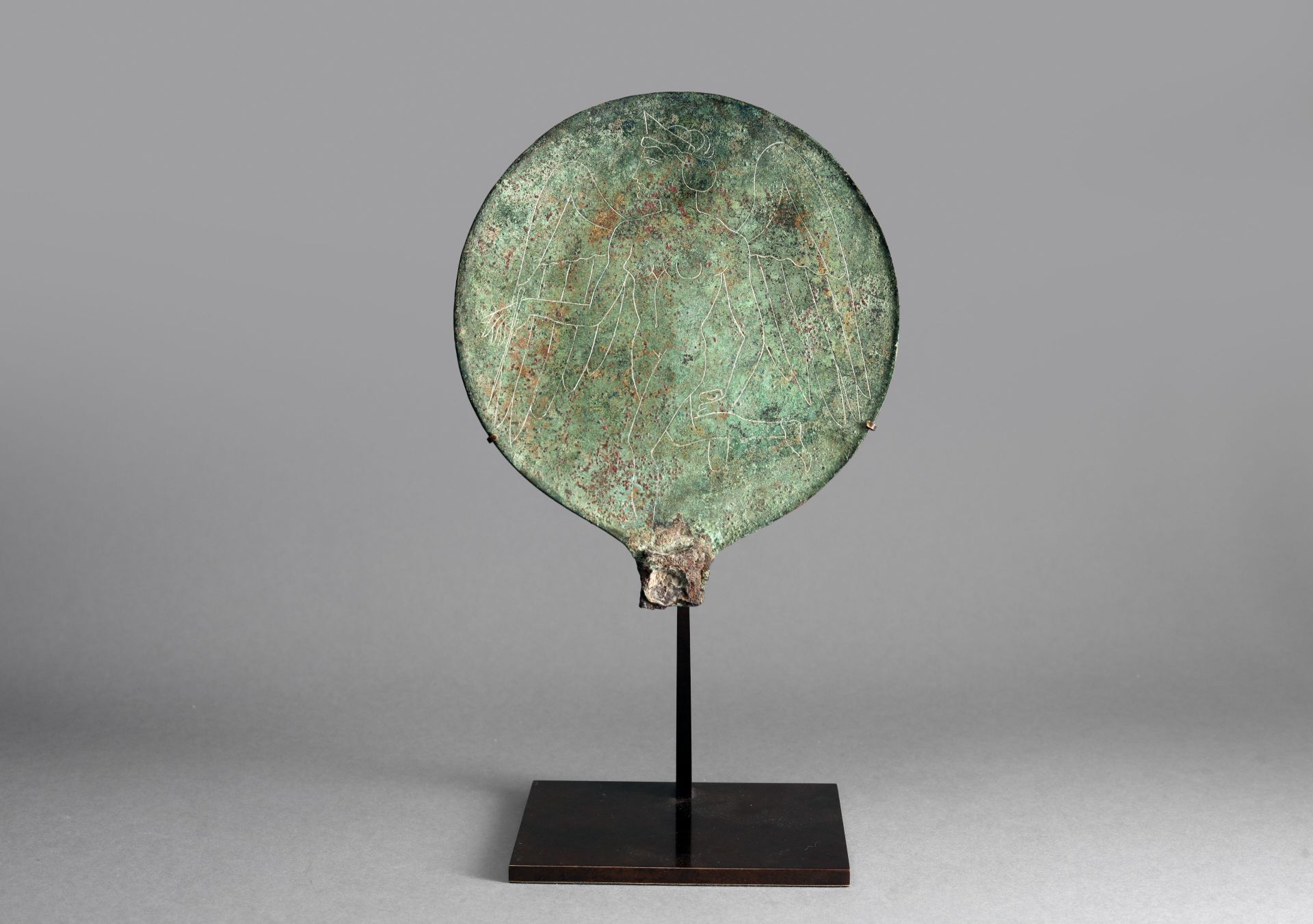 Null Bronzespiegel, graviert mit einer Lasa-Figur mit ausgebreiteten Flügeln, Be&hellip;