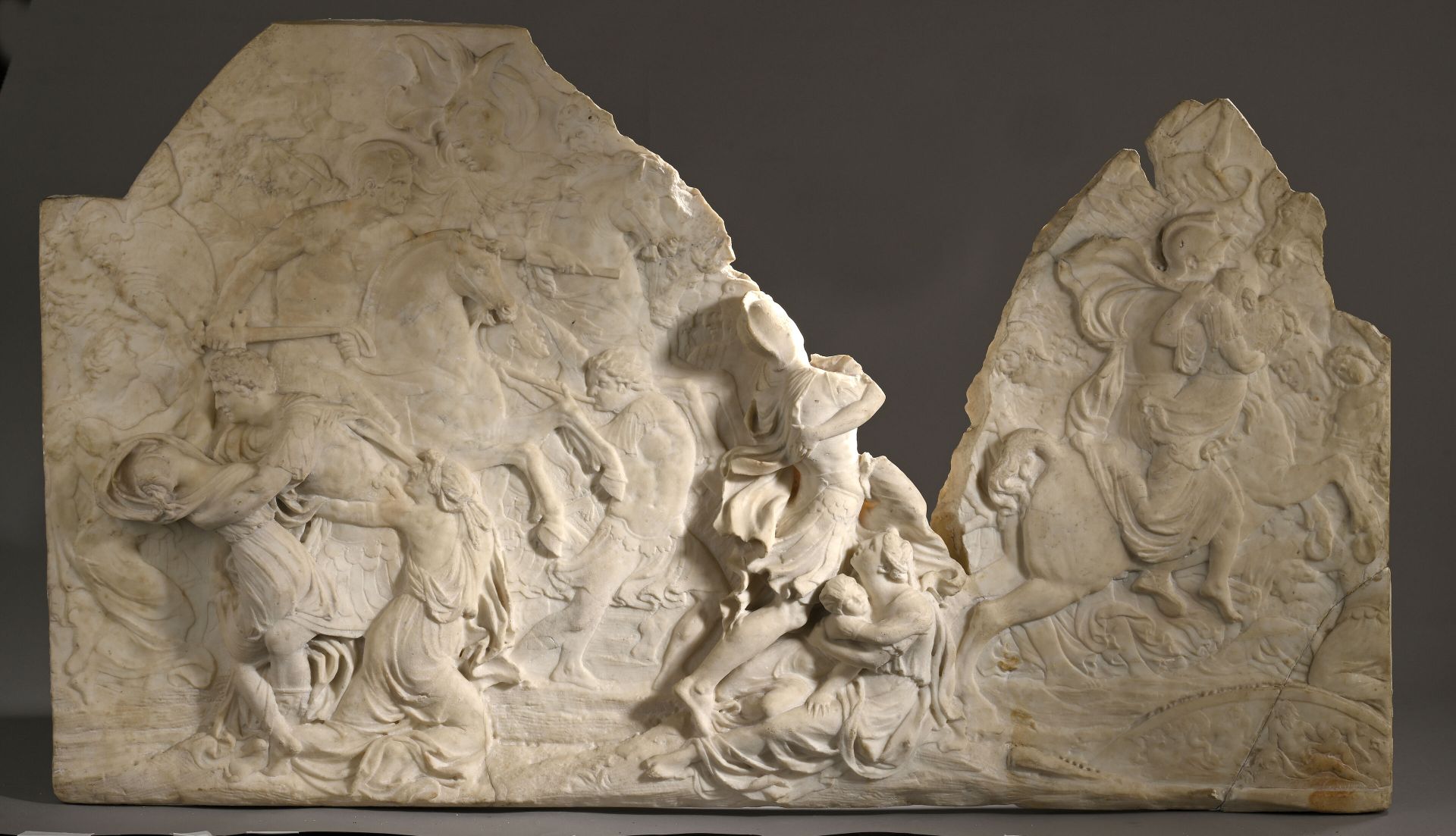 Null 法国或意大利，1550-1650 年间 
强奸萨宾妇女 
白色卡拉拉大理石浮雕
H.高 55 厘米 - 宽 95.5 厘米 - 深 3 厘米 AL-E&hellip;