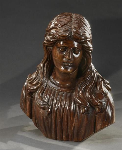 Null Buste de Saint en bois naturel sculpté Travail d'Art Populaire du XIXe sièc&hellip;