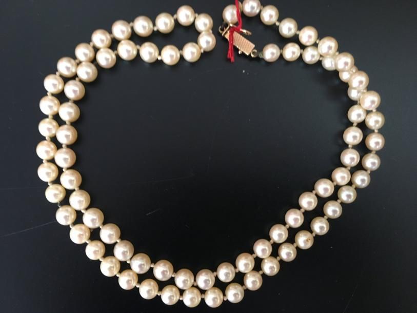 Null Collier de perles de culture princesse, fermoir en or 18K (750 milièmes)

P&hellip;