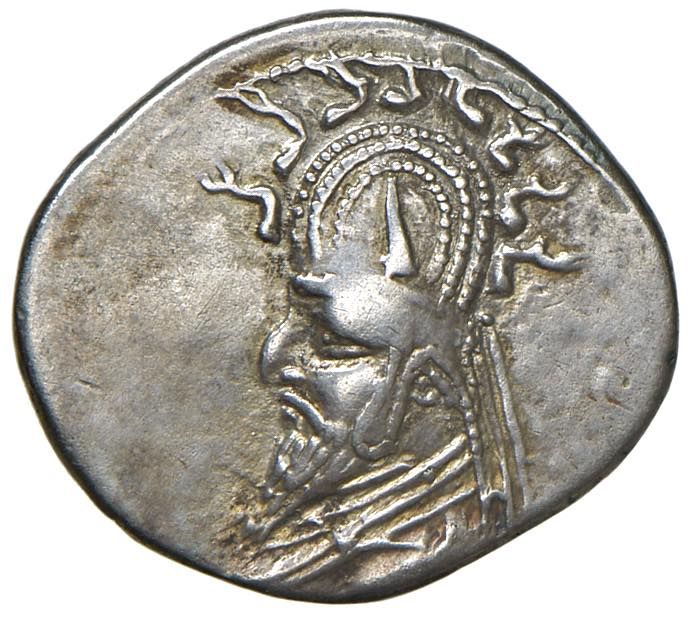 Ancient coins PARTHIA Sinatrukes (77-70 v. Chr.) Drachme - Büste l. - R/ Bogensc&hellip;
