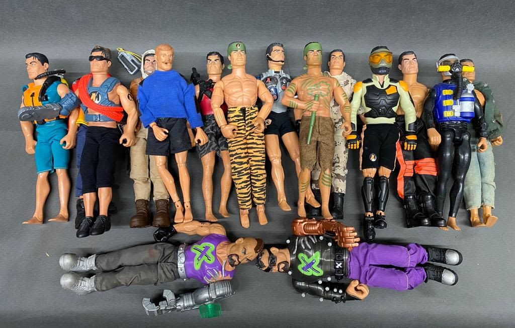 15 x 1990ﾒs action man figures with 2 Dr X figures 1 box…