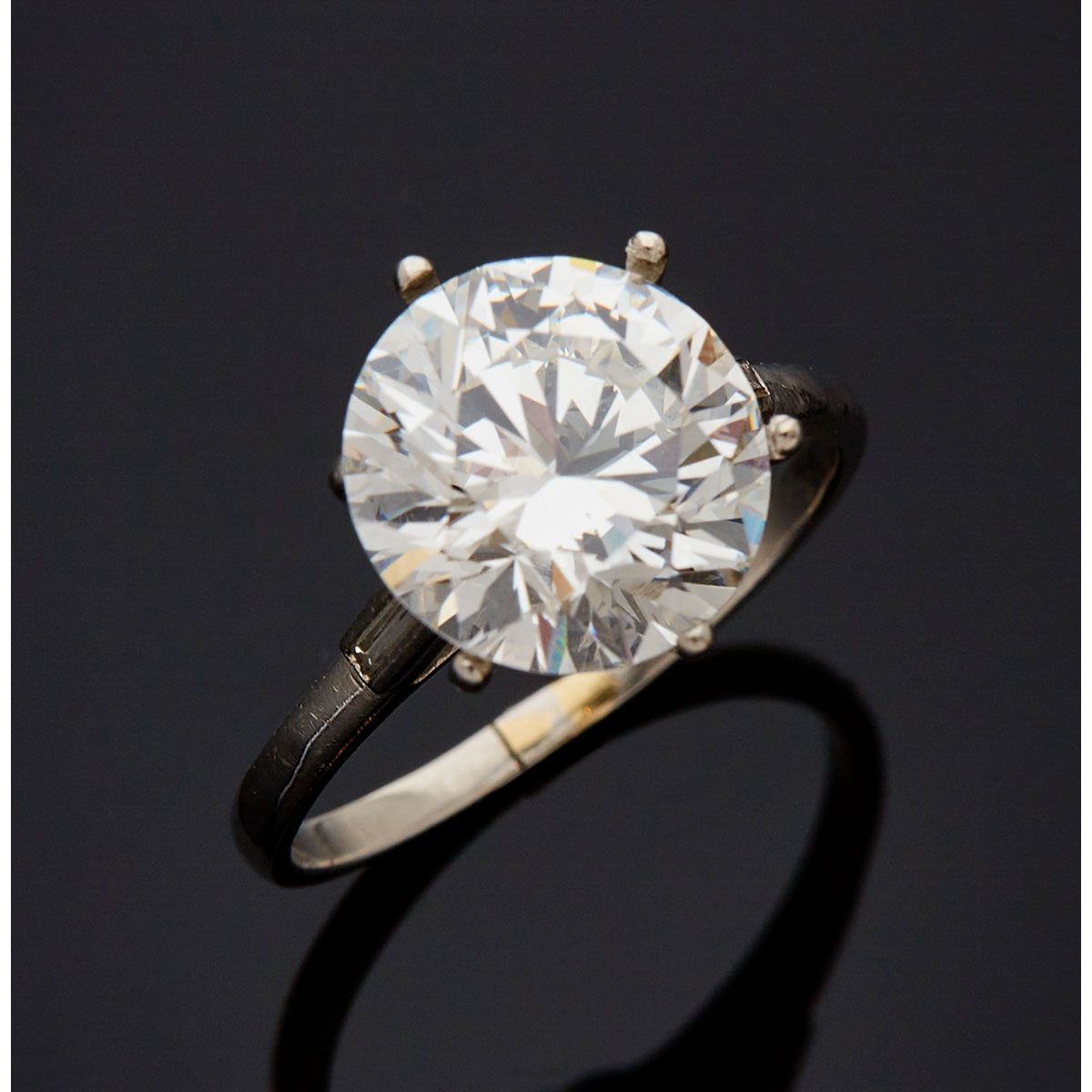Null Solitaire en platine 800 mill., ornée d'un diamant de taille brillant, sert&hellip;