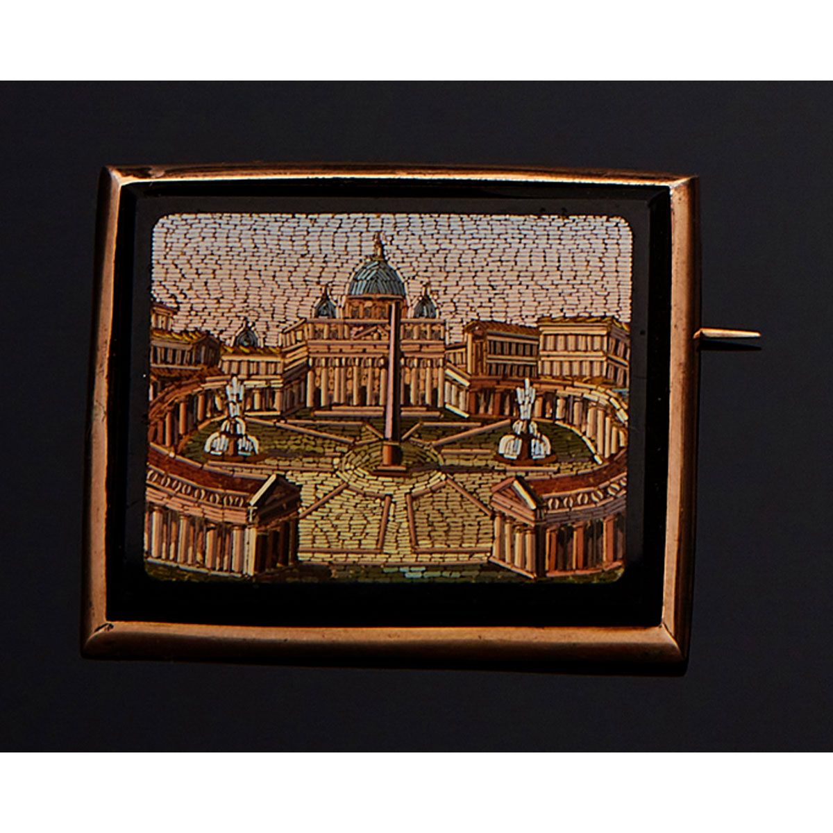 Null 14K gold 585 mill. Brooch set with a micro-mosaic plaque representing St. P&hellip;