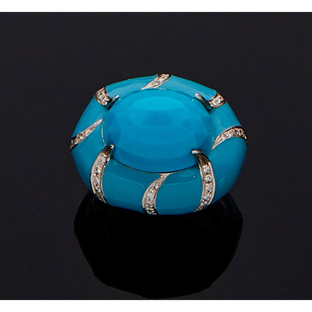 Null 18K white gold cocktail ring, set with turquoise enamel and topped with a b&hellip;