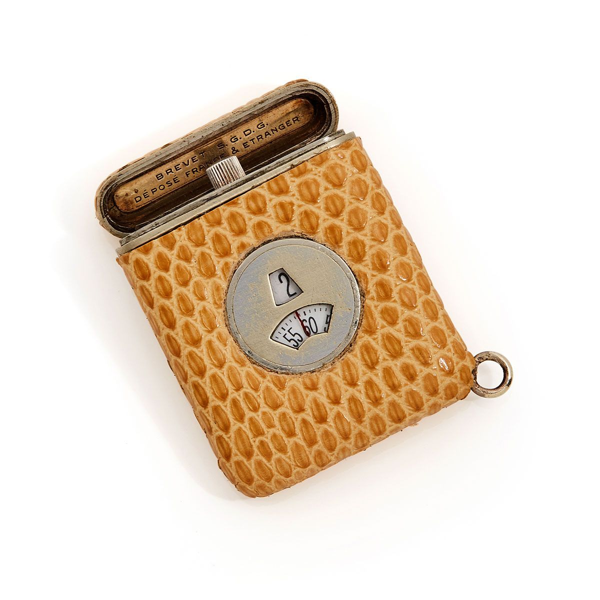 Null Hermès，Clarté，约1930年


一款有趣的皮革包裹的钢制袋装表，窗口有数字小时和分钟显示 专利系统 手动上链





直径48x37毫&hellip;