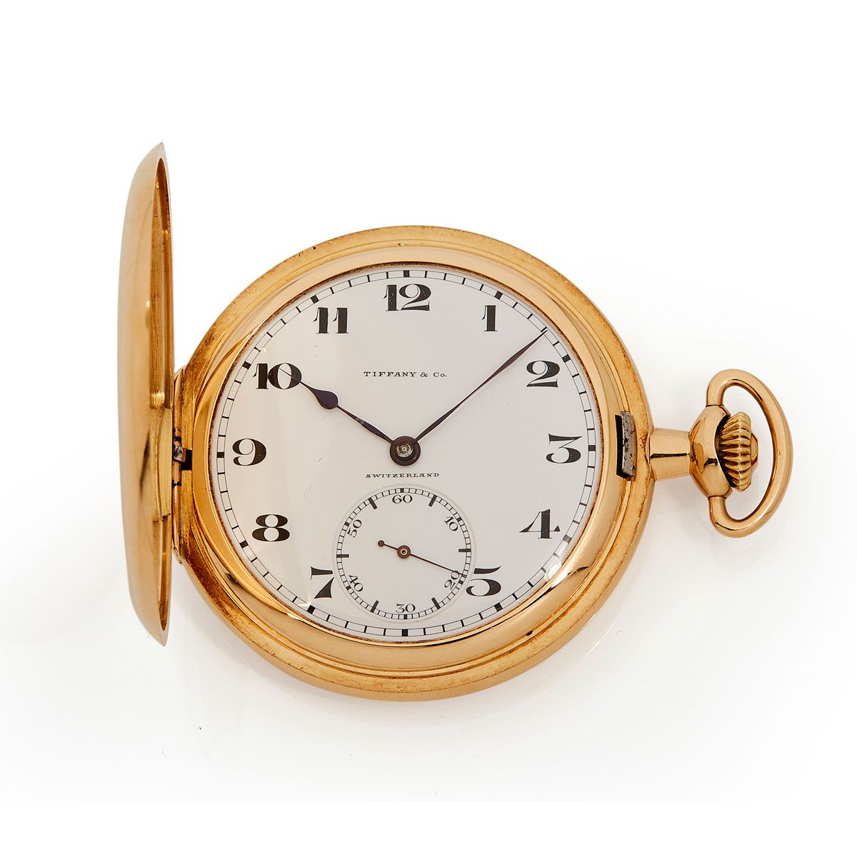 Null Tiffany & Co，编号553755，约1930年


一款漂亮的黄金Savonnette怀表，珐琅表盘，阿拉伯数字，蓝钢梨形指针和6点钟位置的&hellip;