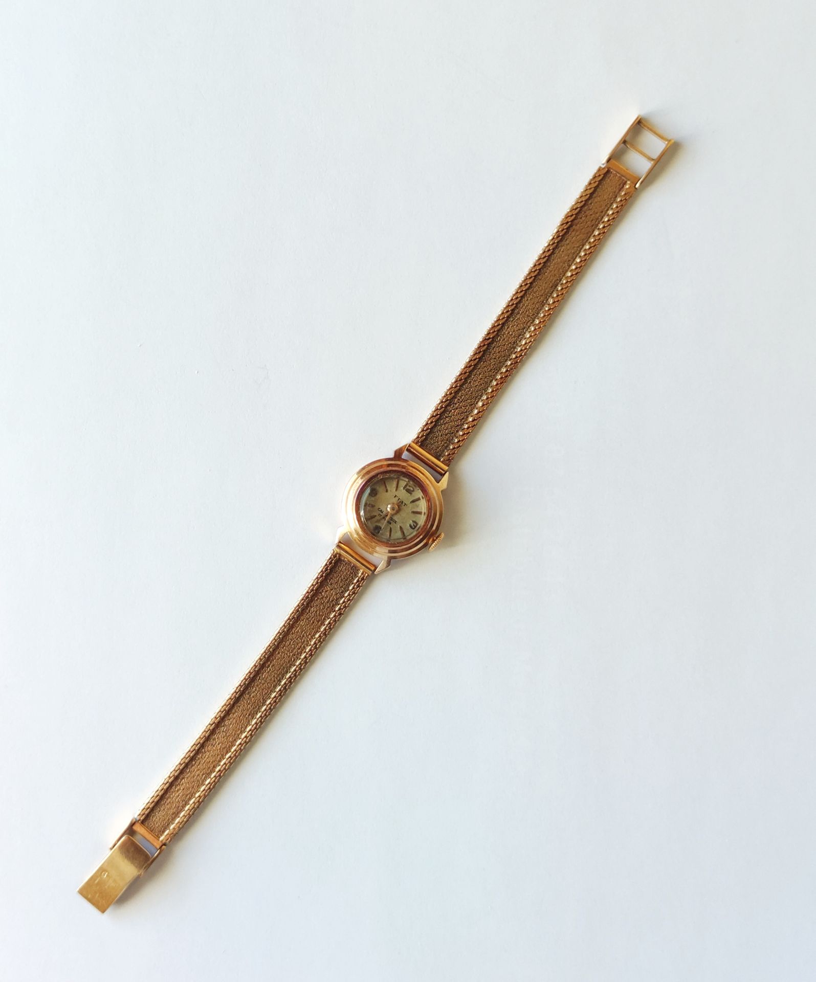 MONTRE-BRACELET de Dame, boitier et bracelet en or jaune 750°/°°, mouvement méca&hellip;