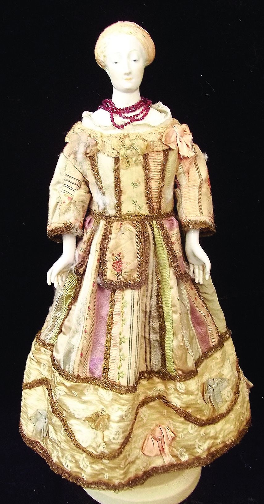 Null 德国娃娃来自宁芬堡的Kôniglisch Bayerische Porzellan Manfactur（1757-1930），瓷器的模压半身头（头部有&hellip;