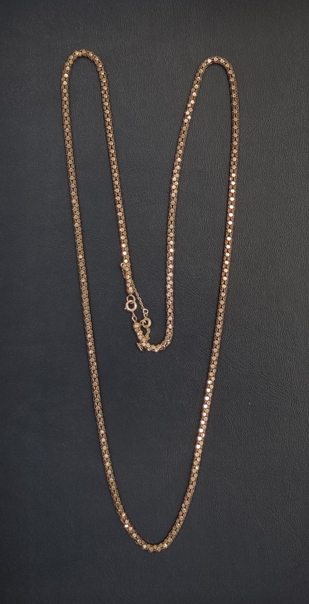 Null 
CHAIN in yellow gold 750°/00 Weight : 15.6 g

Length : 73 cm