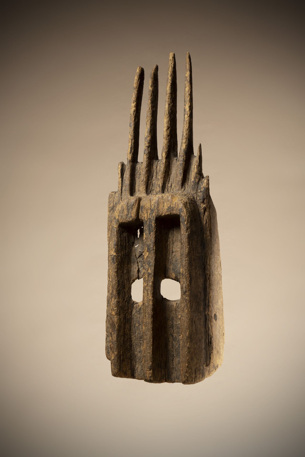 Null DOGON (Mali)

Gazellenmaske "Keleme" aus verwittertem Holz, alte indigene R&hellip;