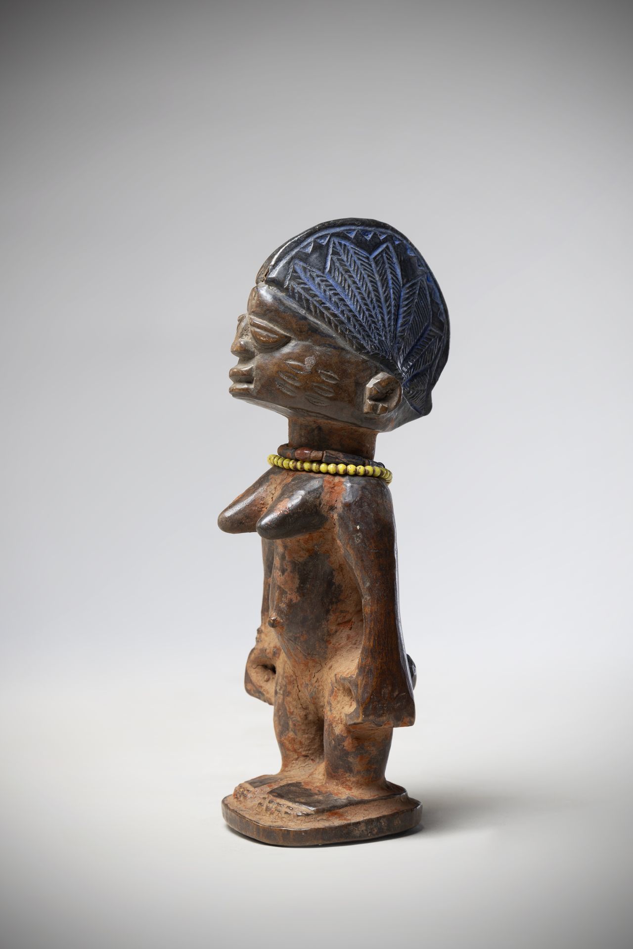 Null YORUBA (Nigeria)

Representation of Ibedji twin with trace of camwood and w&hellip;