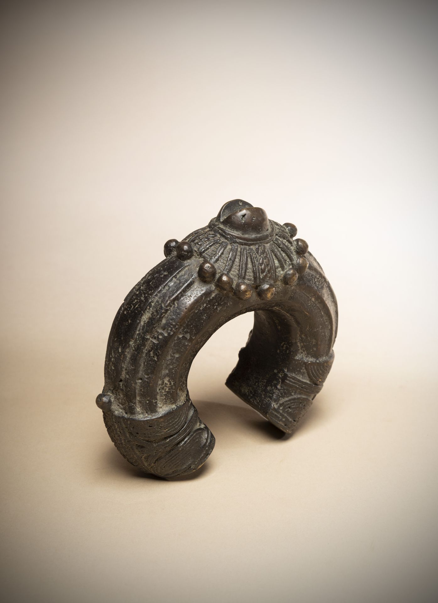 Null DAN / GIO / GUERE / GAGOU (Ivory Coast)

Important bronze bracelet with flu&hellip;
