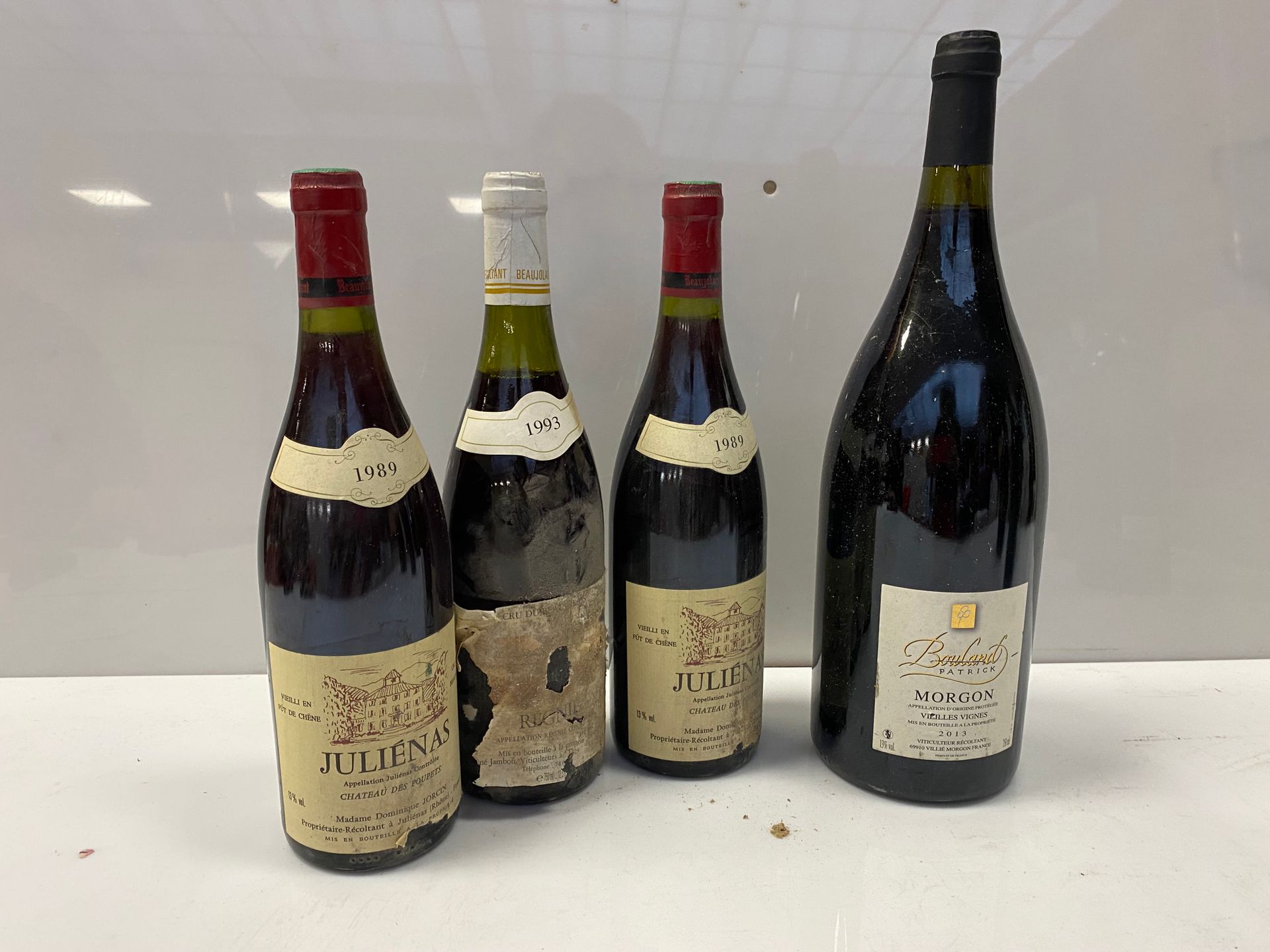 Null 4 BOTTLES INCLUDING 
1 MAG MORGON VIEILLE VIGNE 2013 BOULARD
2 BOUT JULIENA&hellip;