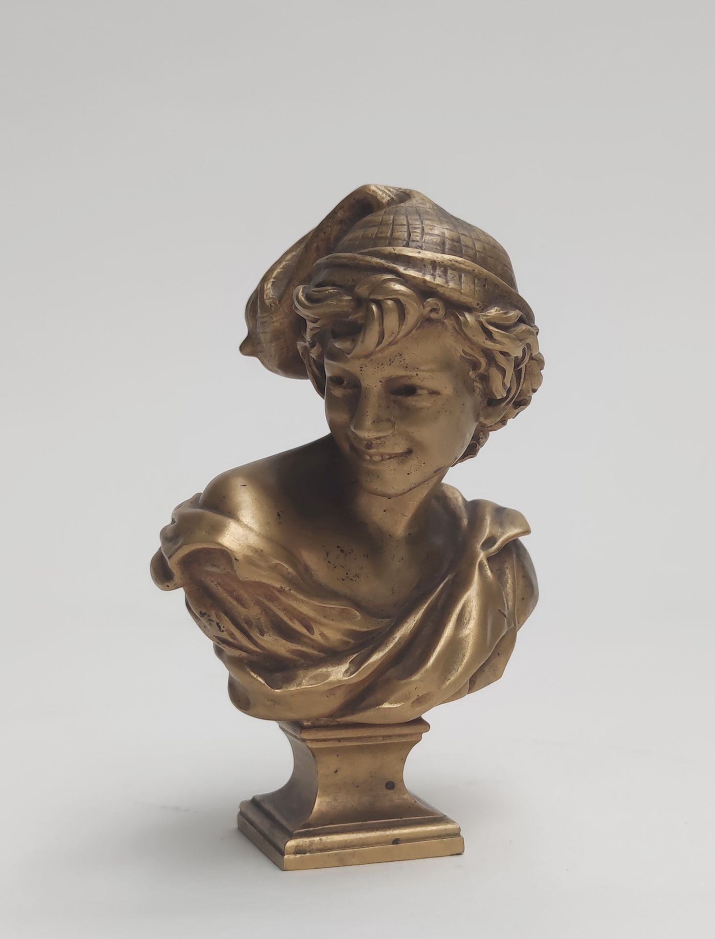 Null 
让-巴蒂斯特-卡尔波 (1827-1875)

那不勒斯的笑声

小铜版画，1900年左右铸造，有金黄色的铜锈，背面有Carpeaux的财产印章痕迹&hellip;