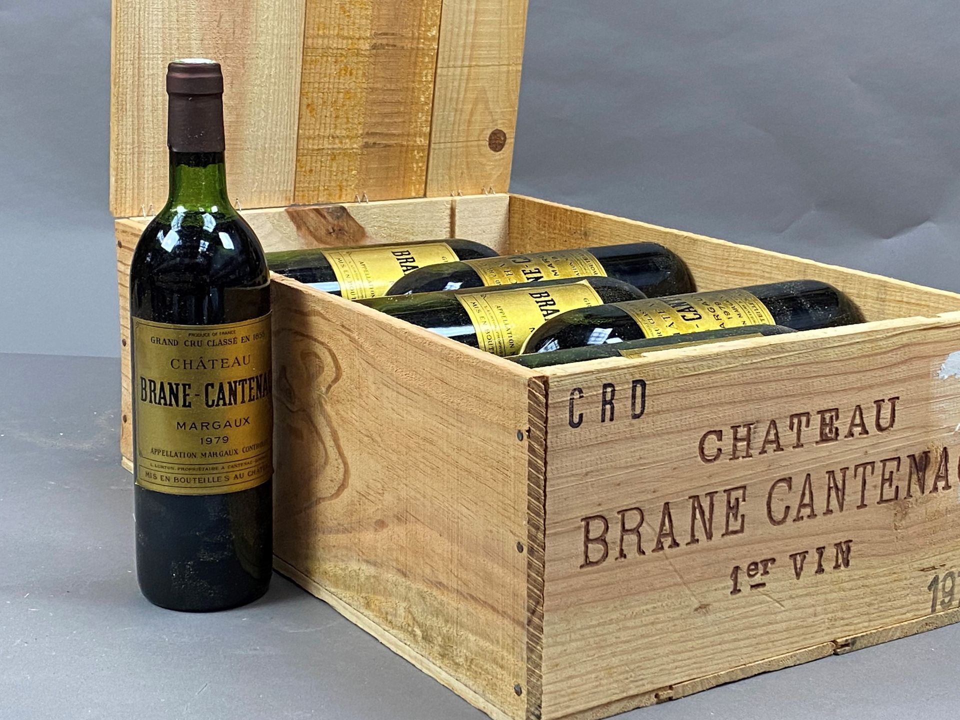 Null 12 botellas Château Brane Cantenac 1979 2º GCC Margaux CB (BG, 5 NLB, 4 DEB&hellip;