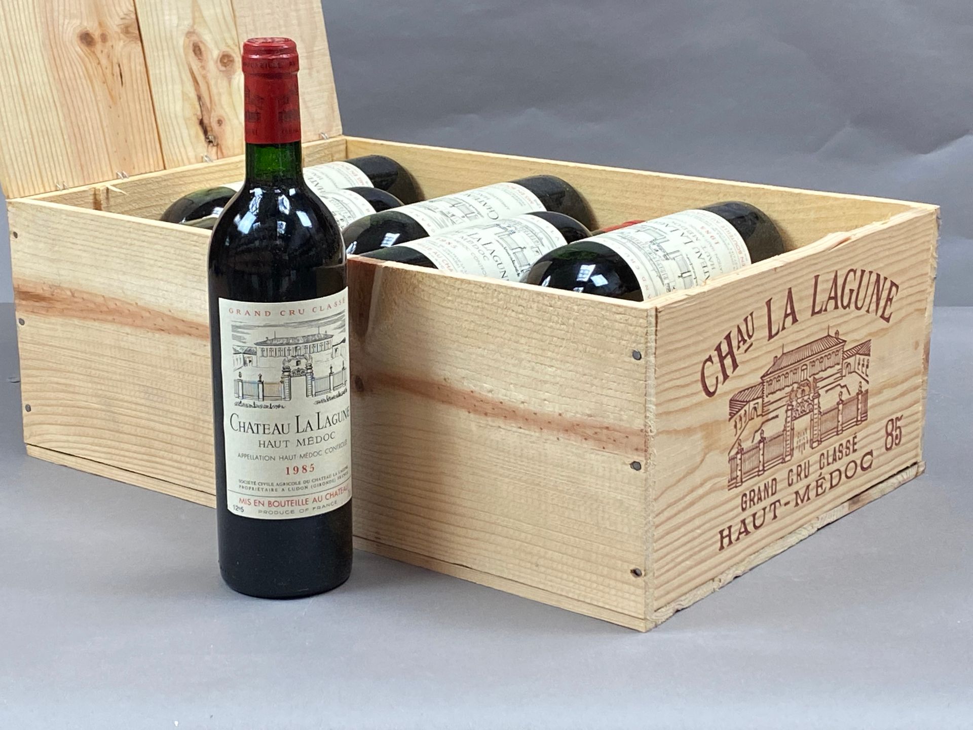 Null 12 Flaschen Château La Lagune 1985 3. GCC Haut-Medoc CB