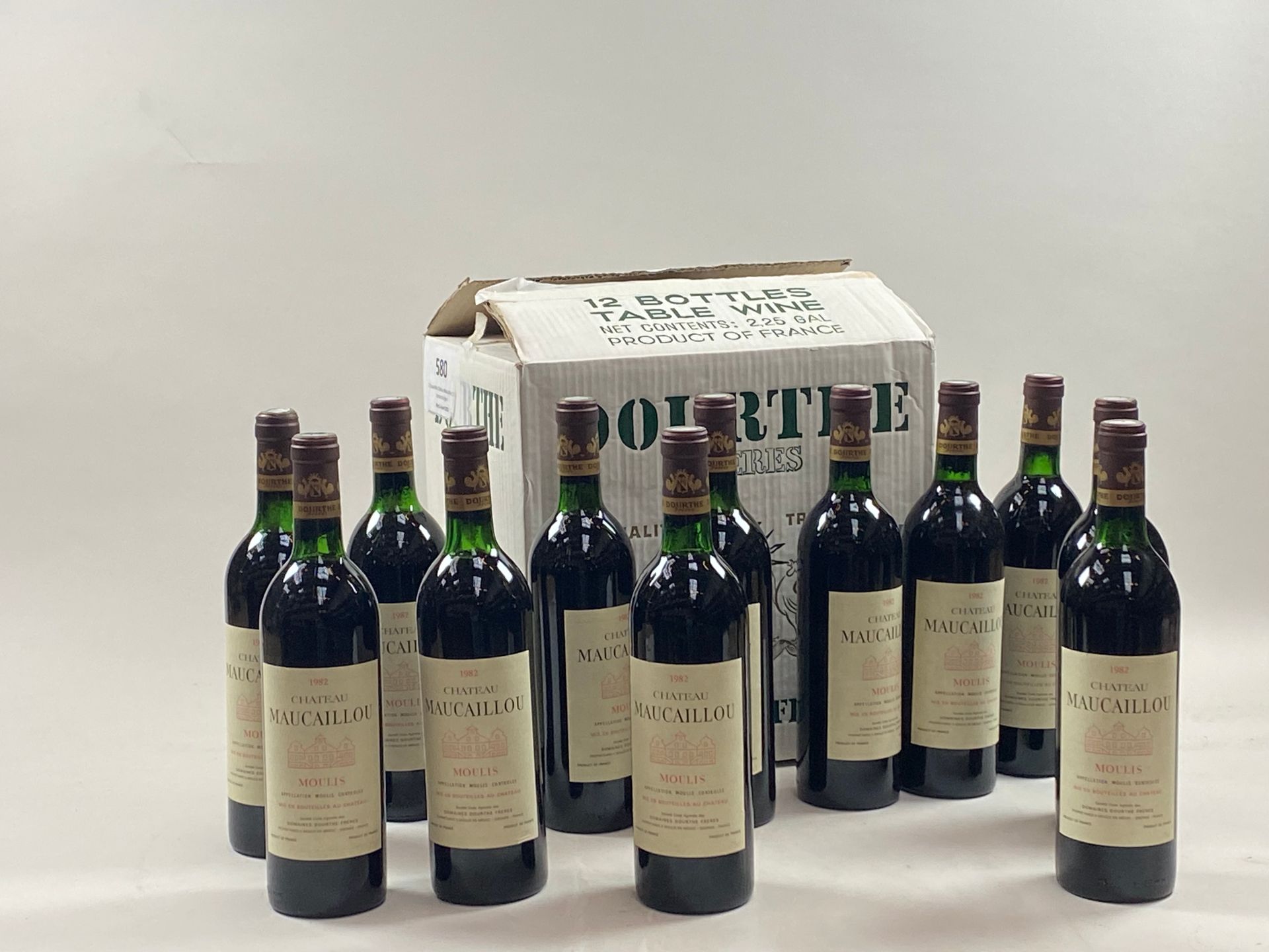 Null 12 bottles Château Maucaillou 1982 Moulis (original box) (BG/NTLB)