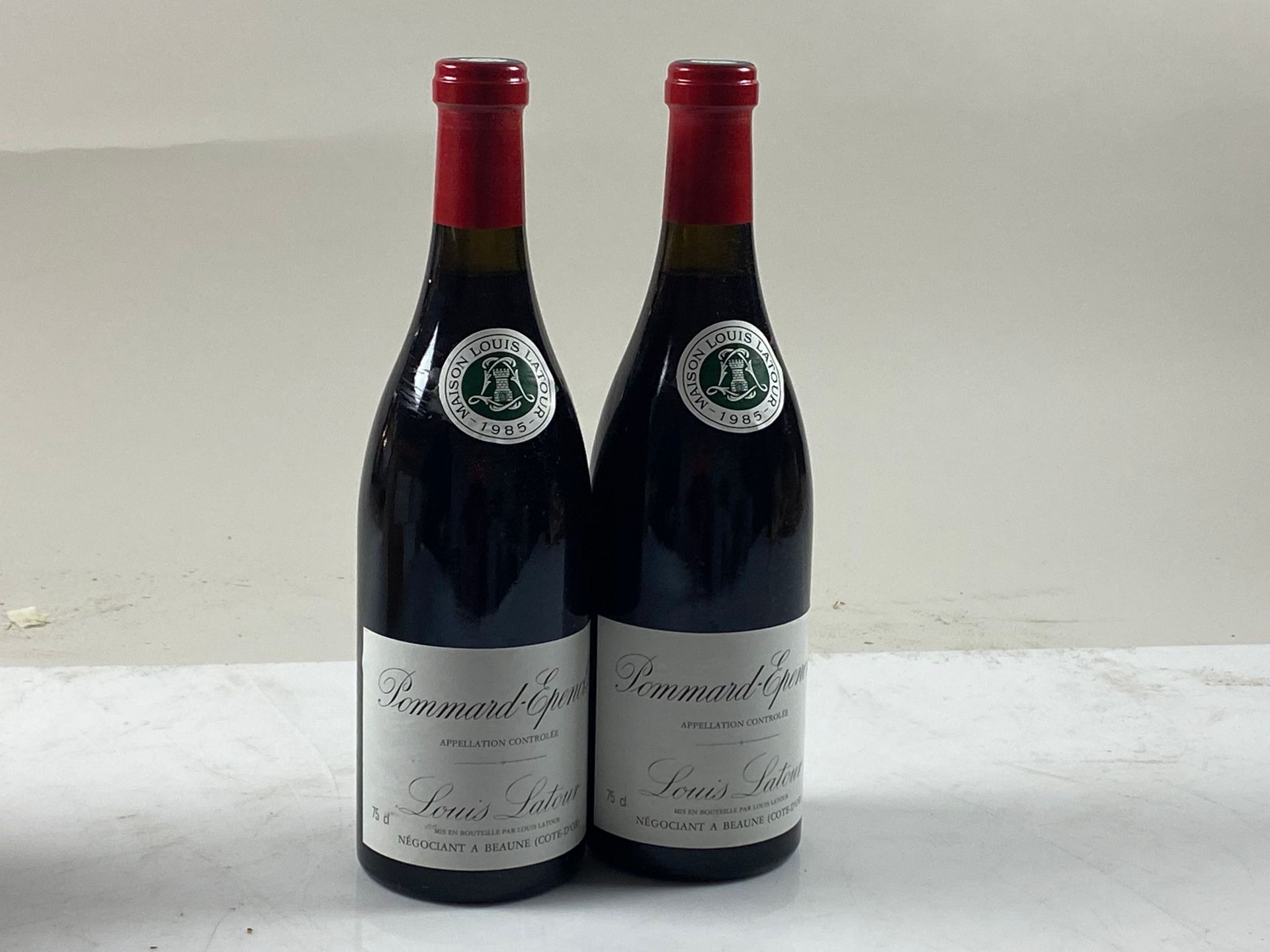 Null 2 bouteilles Pommard-Epenots 1985 1er C Louis Latour