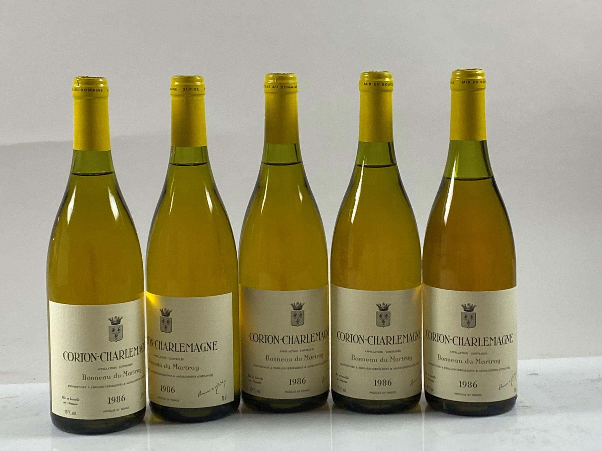 Null 科顿-查理曼葡萄酒5瓶，1986年，GC Dom Bonneau du Martray
