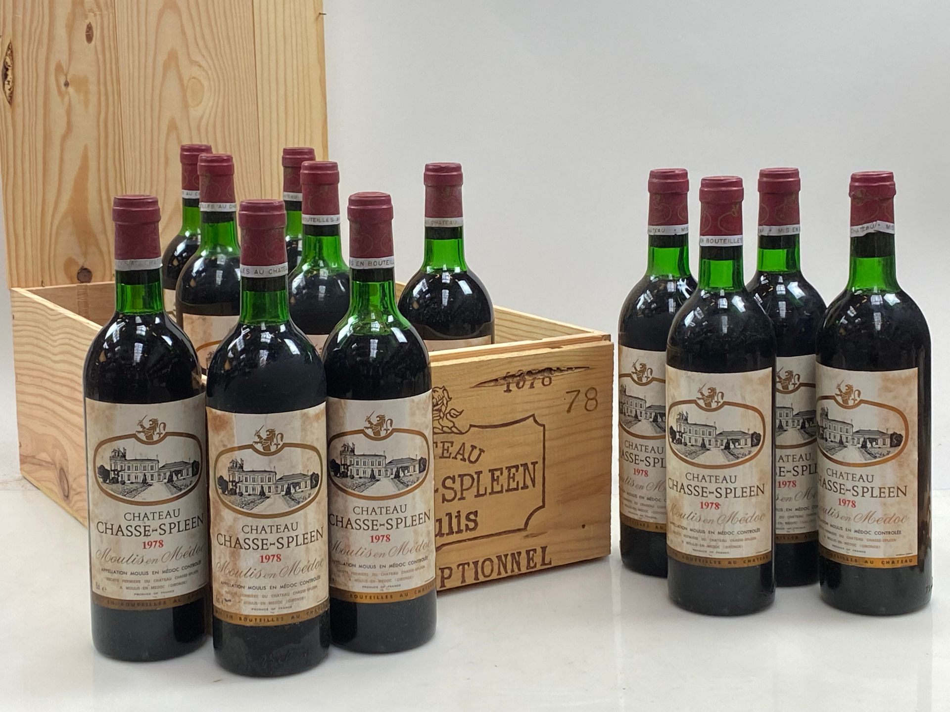 Null 12 botellas Château Chasse Spleen 1978 C Bourgeois Moulis (7 NTLB, 3 NLB, 2&hellip;