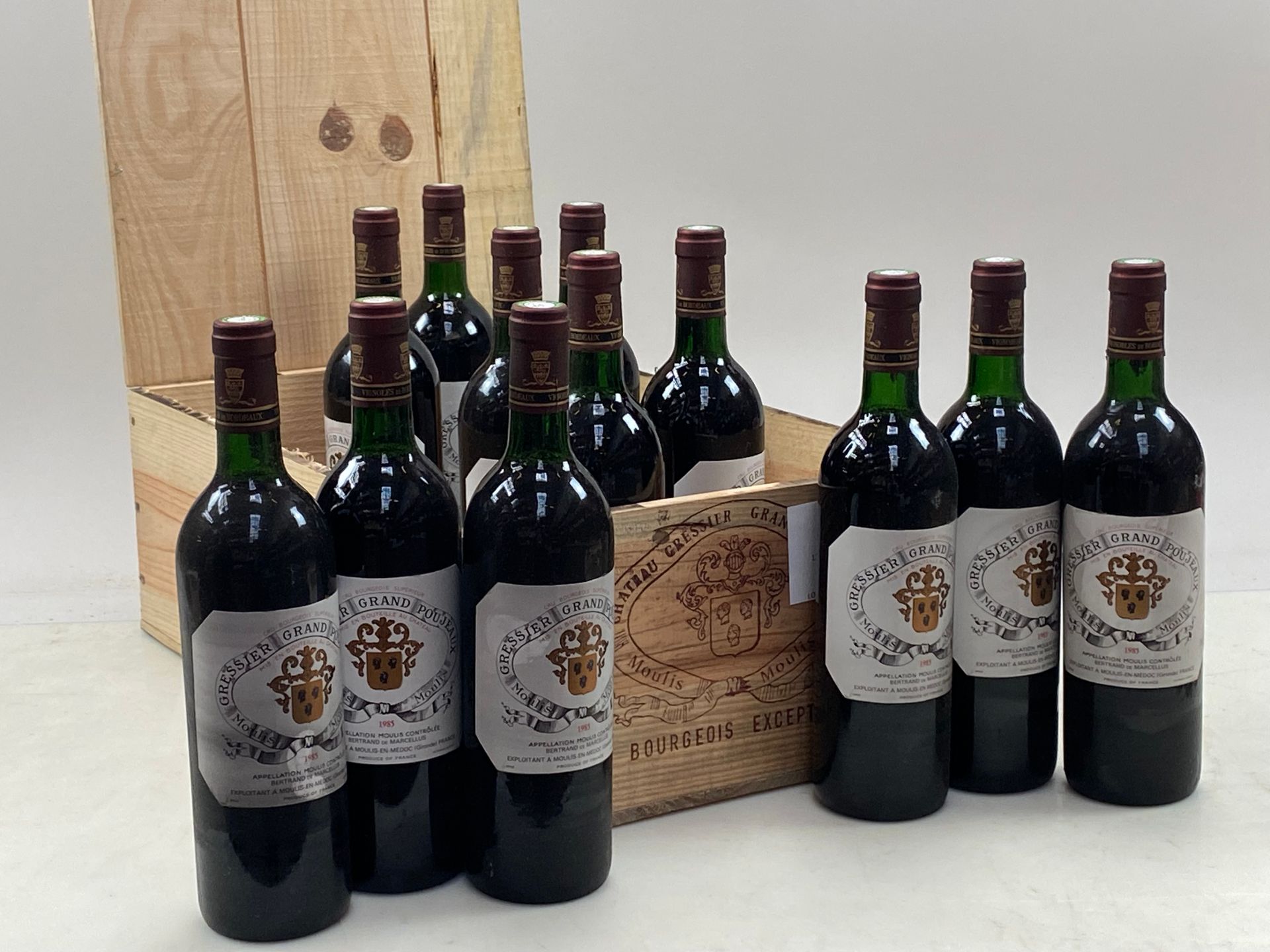 Null 12 bottles Château Gressier Grand Poujeaux 1985 C Bourg Except Moulis CB (B&hellip;