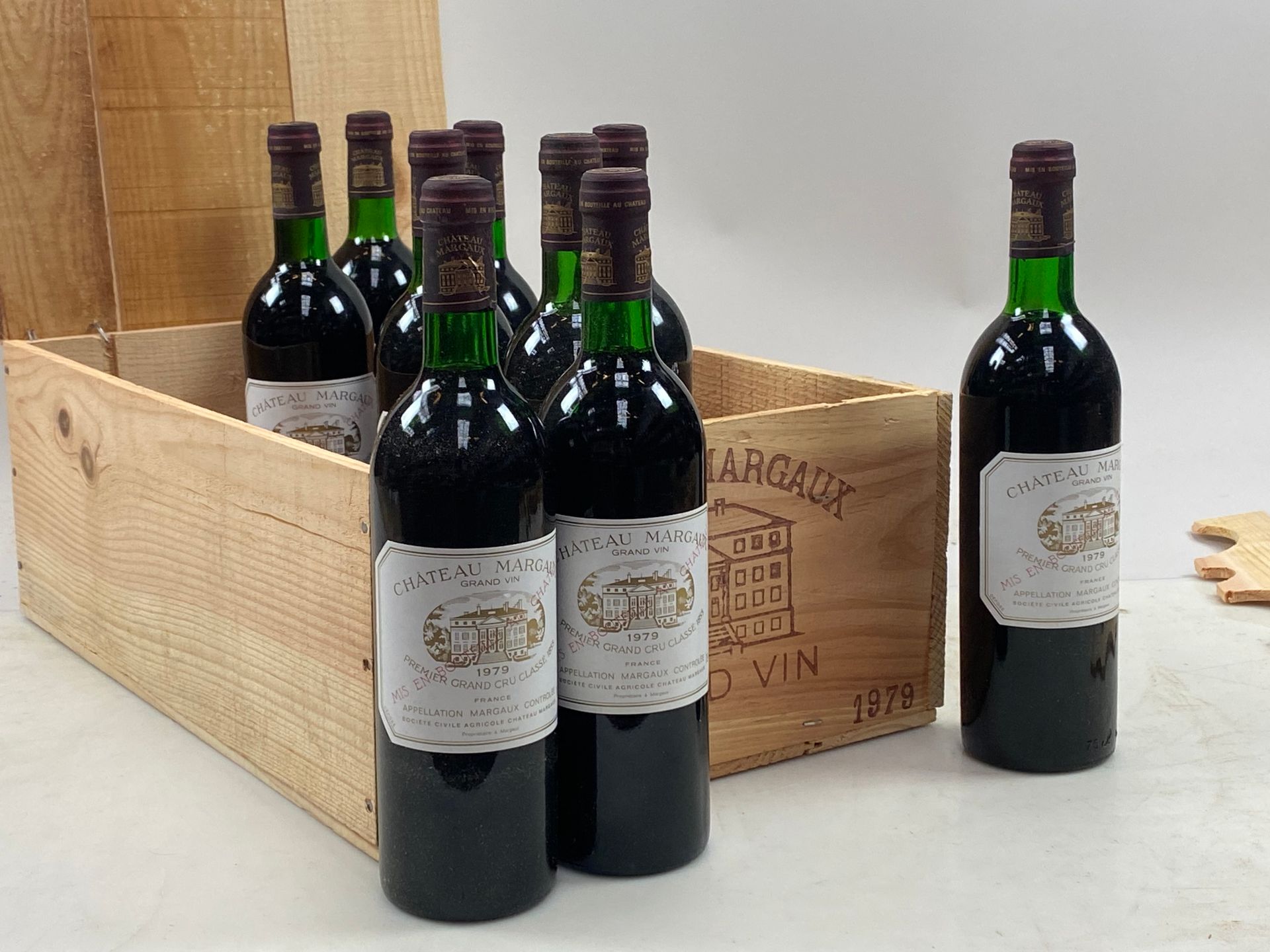 Null 9 Flaschen Château Margaux 1979 1er GCC Margaux (CB von 12) (BG/NTLB)