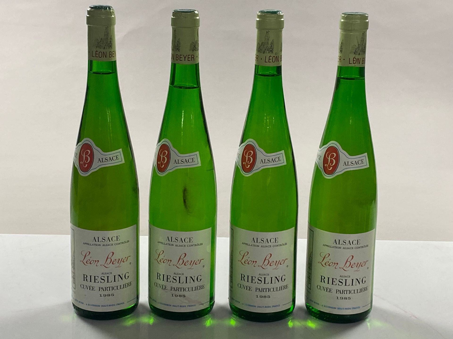 Null 4 bouteilles Riesling Cuvée particulière 1985 Léon Beyer
