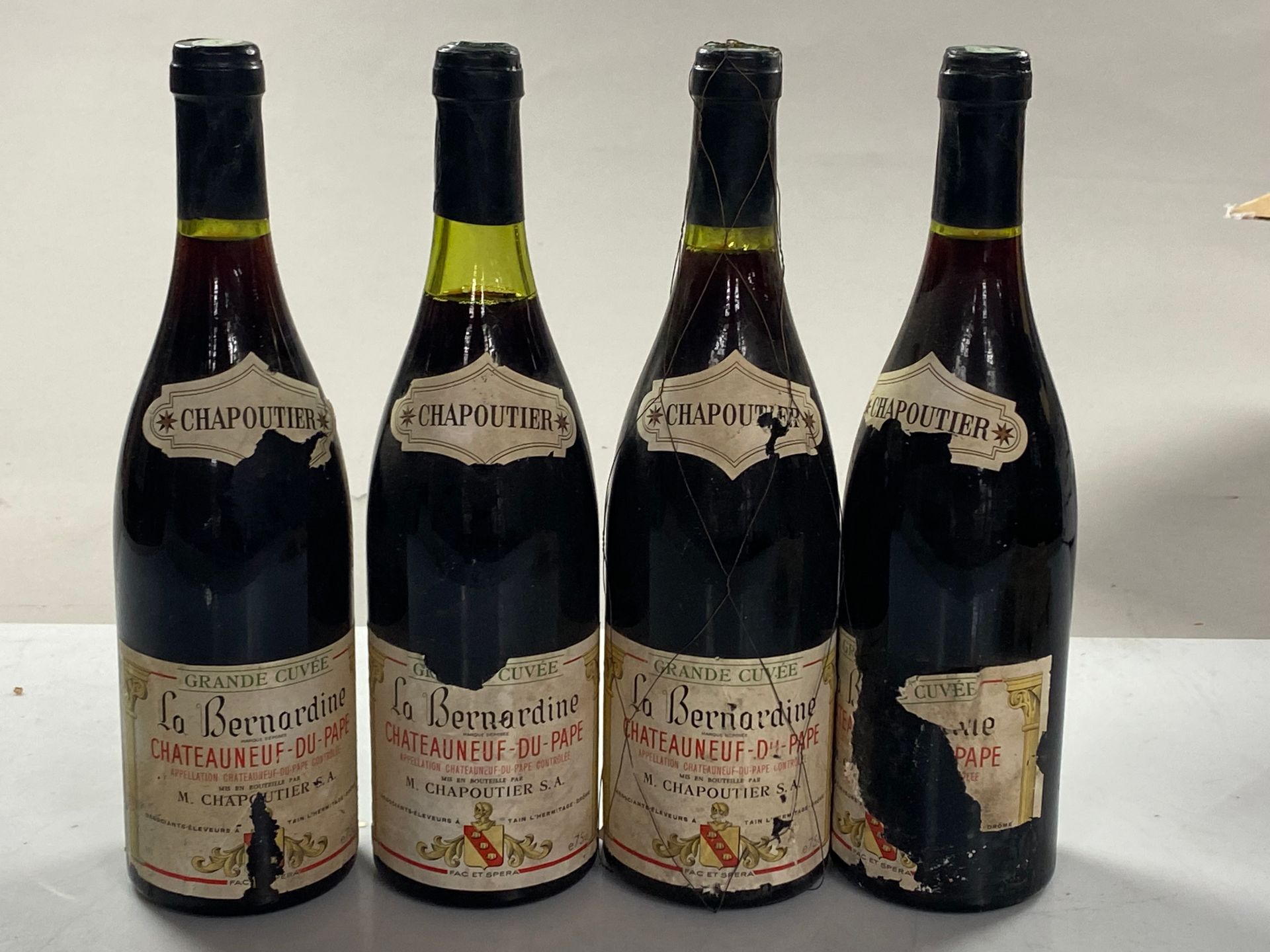 Null 4 Flaschen La Bernardine Grande Cuvée presume 1976 Chapoutier (sehr beschäd&hellip;