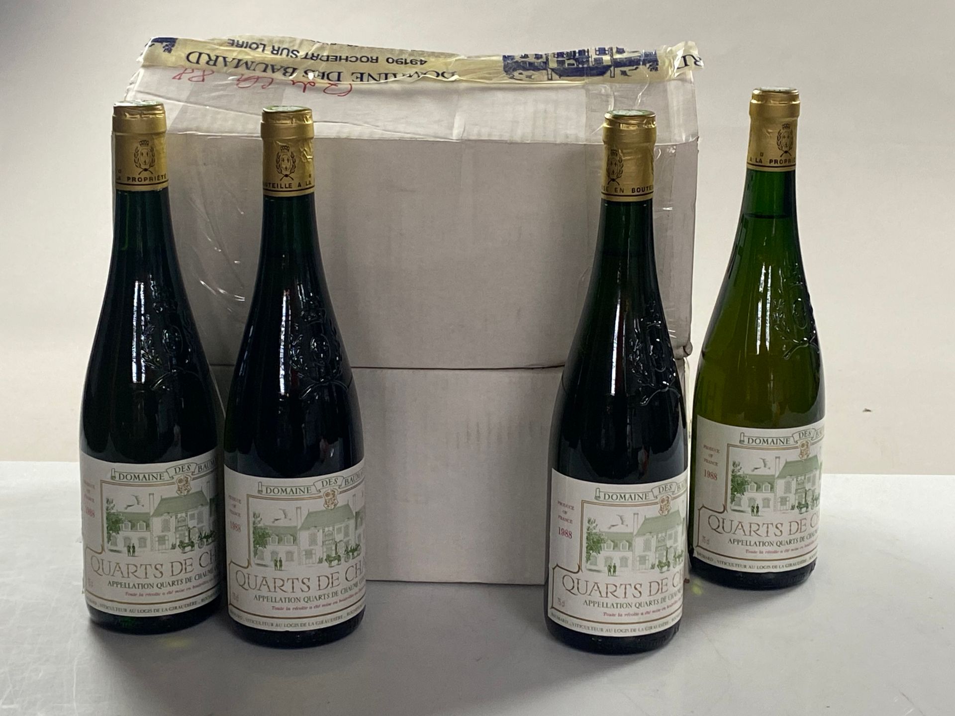 Null 12 botellas Quarts de Chaume 1988 Dom des Baumard (2 cajas originales)