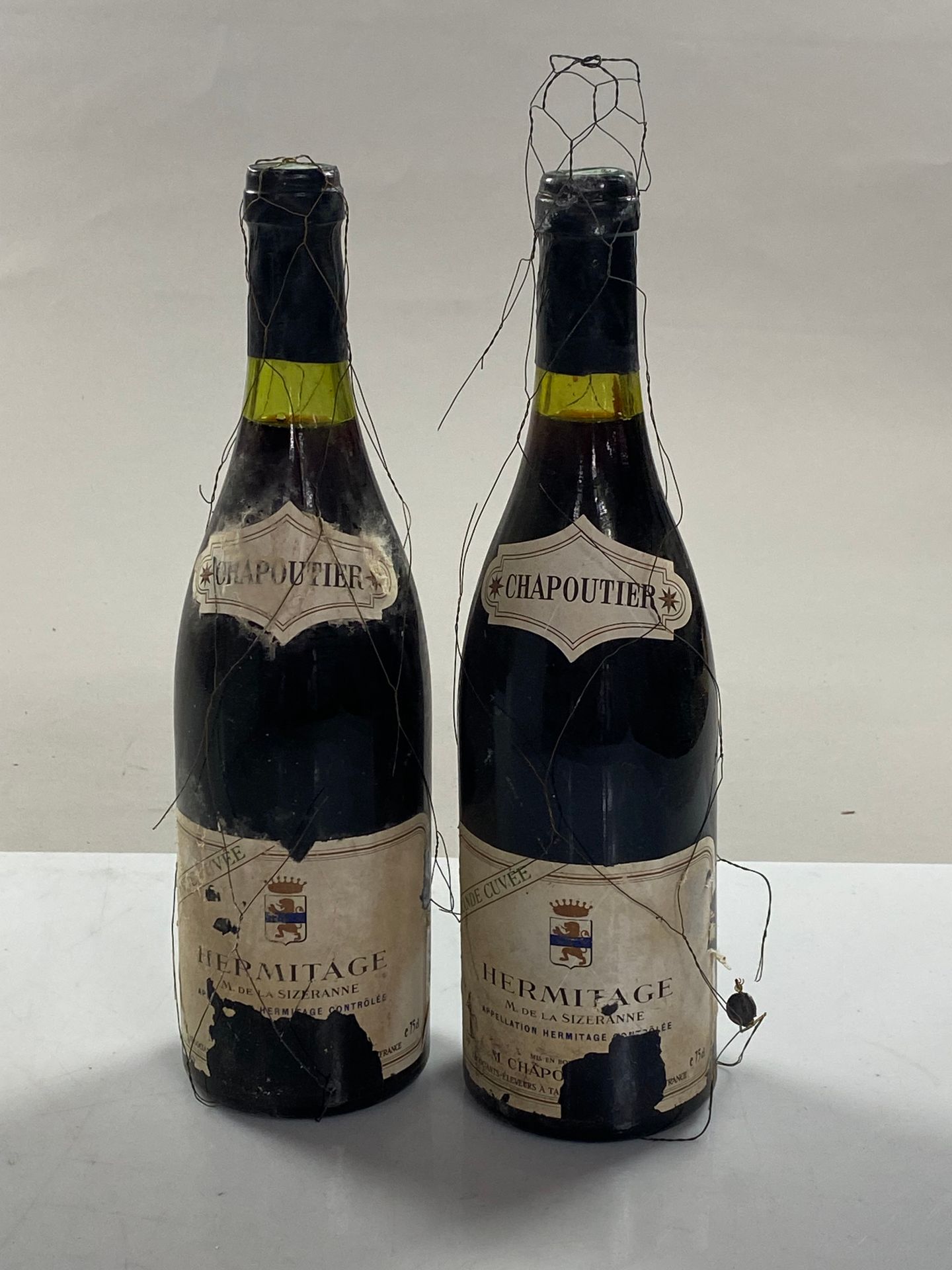 Null 2 bottles Hermitage Grande Cuvée Monier de la Sizeranne presume 1976 Chapou&hellip;