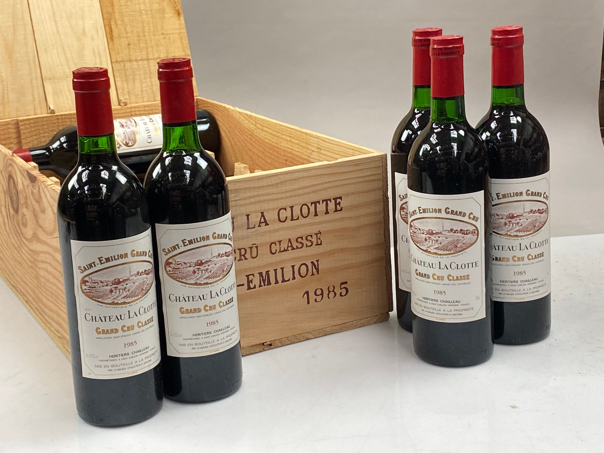 Null 12 bouteilles Château La Clotte 1985 GCC Saint-Emilion CB (BG)