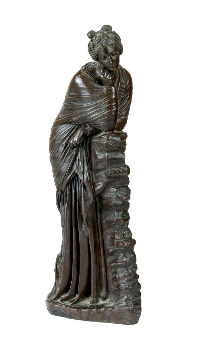 Ferdinand Barbedienne (1810-1892) 古董人物
在深色的青铜器中，表现了一个站在岩石底座上的披头散发的古董女性形象。底座上有签名。&hellip;