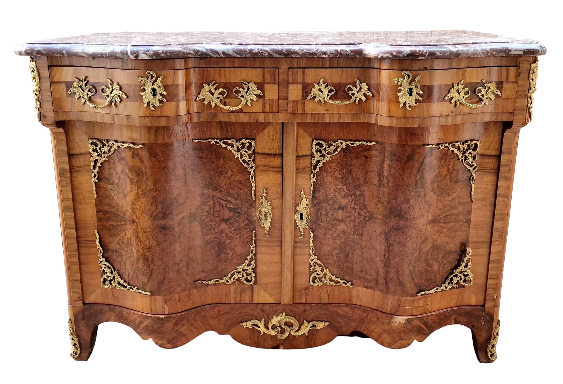 FRANCE, DE STYLE LOUIS XV Chest of drawers



In wood veneer of crossbow form op&hellip;