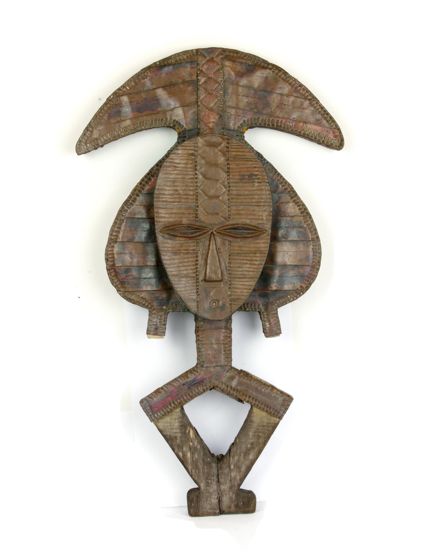 ART AFRICAIN 旧灵位顶，科塔-加蓬



木雕和铜雕的守护神像。

尺寸：57 x 33 cm