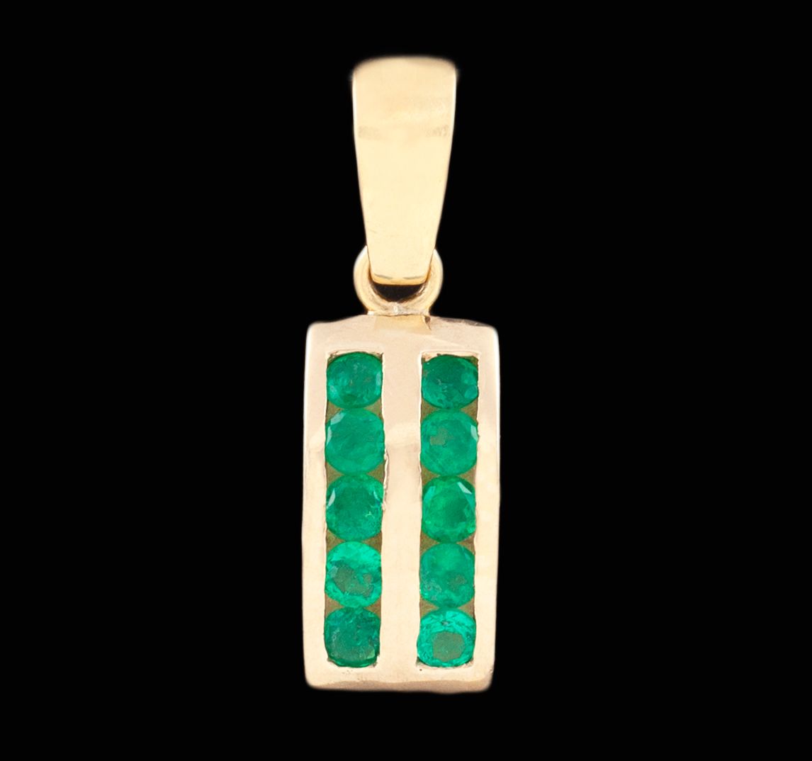 Null 18 KT YELLOW GOLD PENDANT WITH EMERALDS Made in 18kt yellow gold, with cont&hellip;