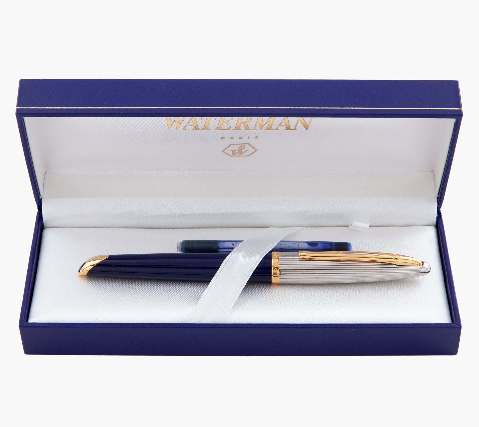 Null WATERMAN FOUNTAIN PEN
Waterman fountain pen with 18kt gold nib. Lacquered i&hellip;