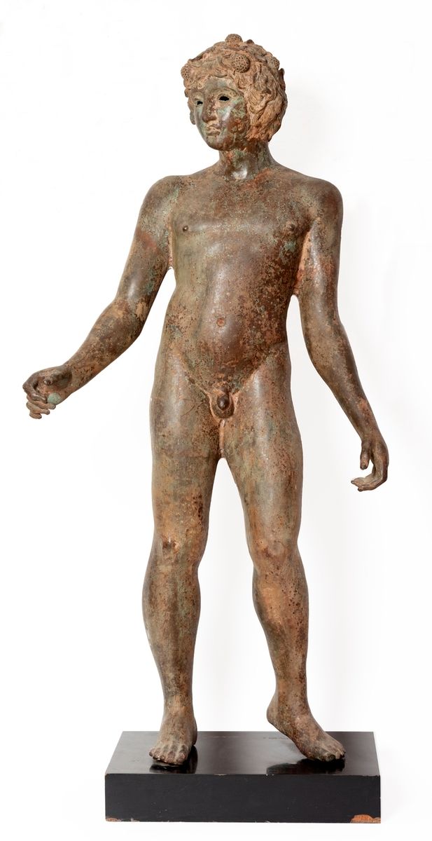 Null Ephèbe à l’antique
Bronze patiné 
Travail italien, probablement du XXe sièc&hellip;