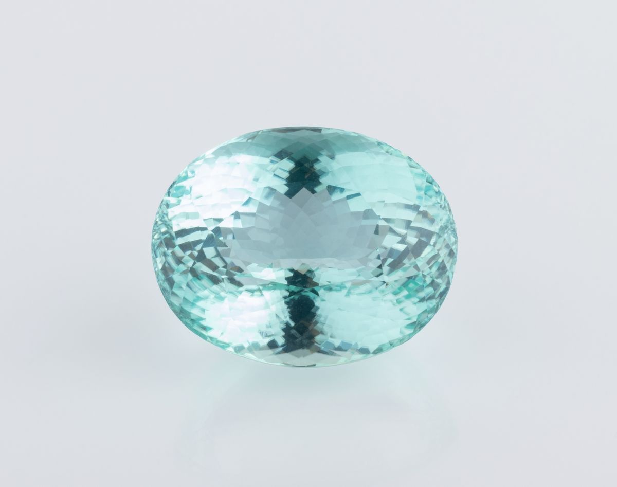 Null Tourmaline paraiba oval brilliant modified of 74,28 ct. Of a blue pulling s&hellip;