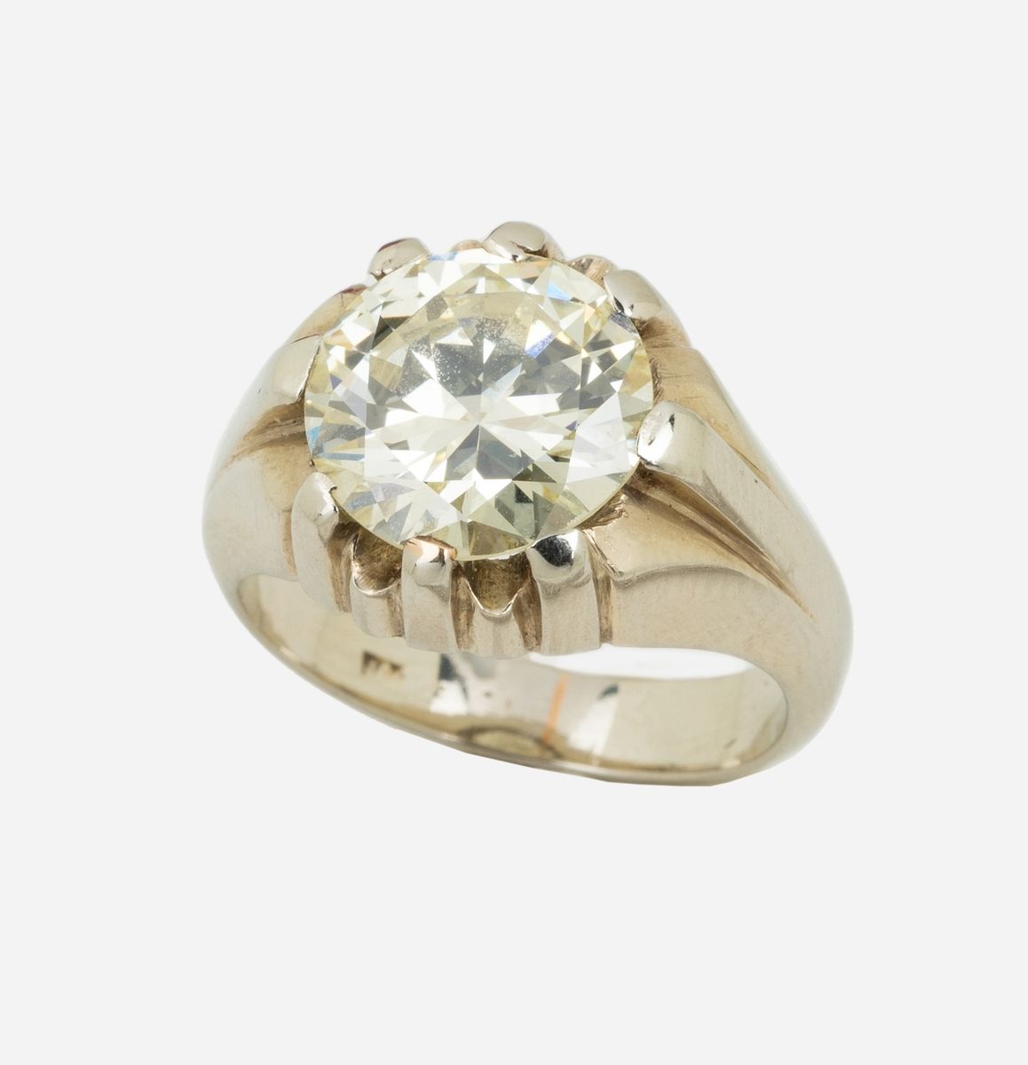 Null Bague chevalière en or blanc 18k (750 millièmes) ornée d'un diamant d'envir&hellip;